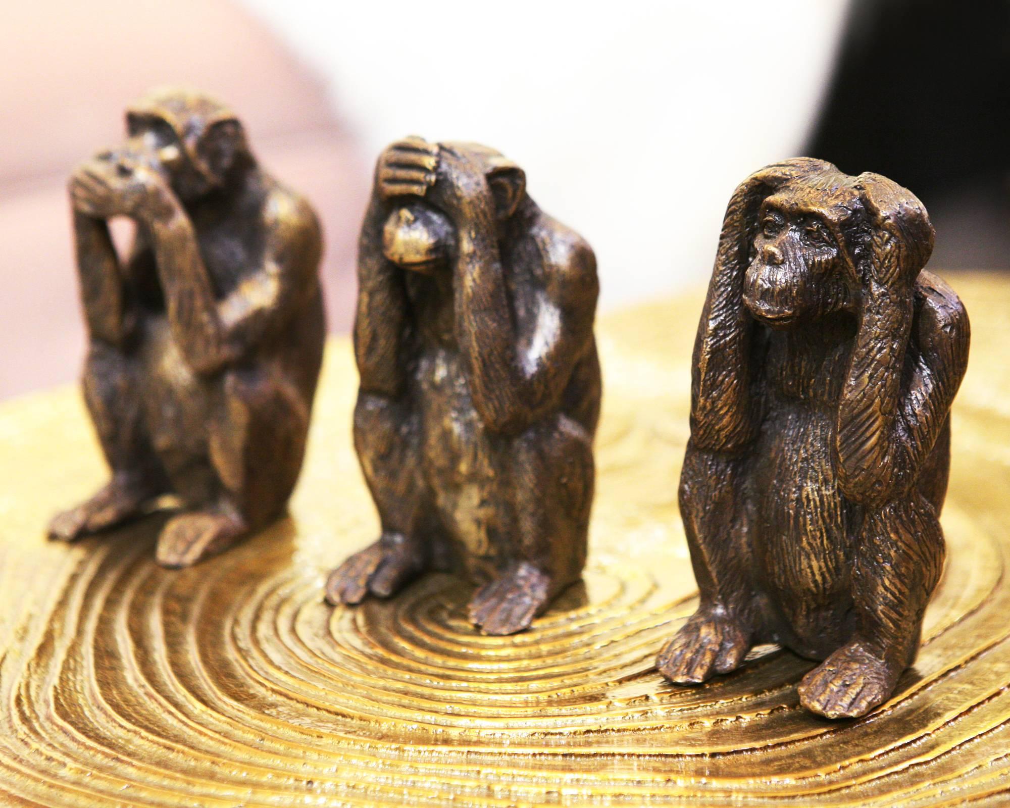 Contemporary Set of Three Monkeys in Solid Bronze