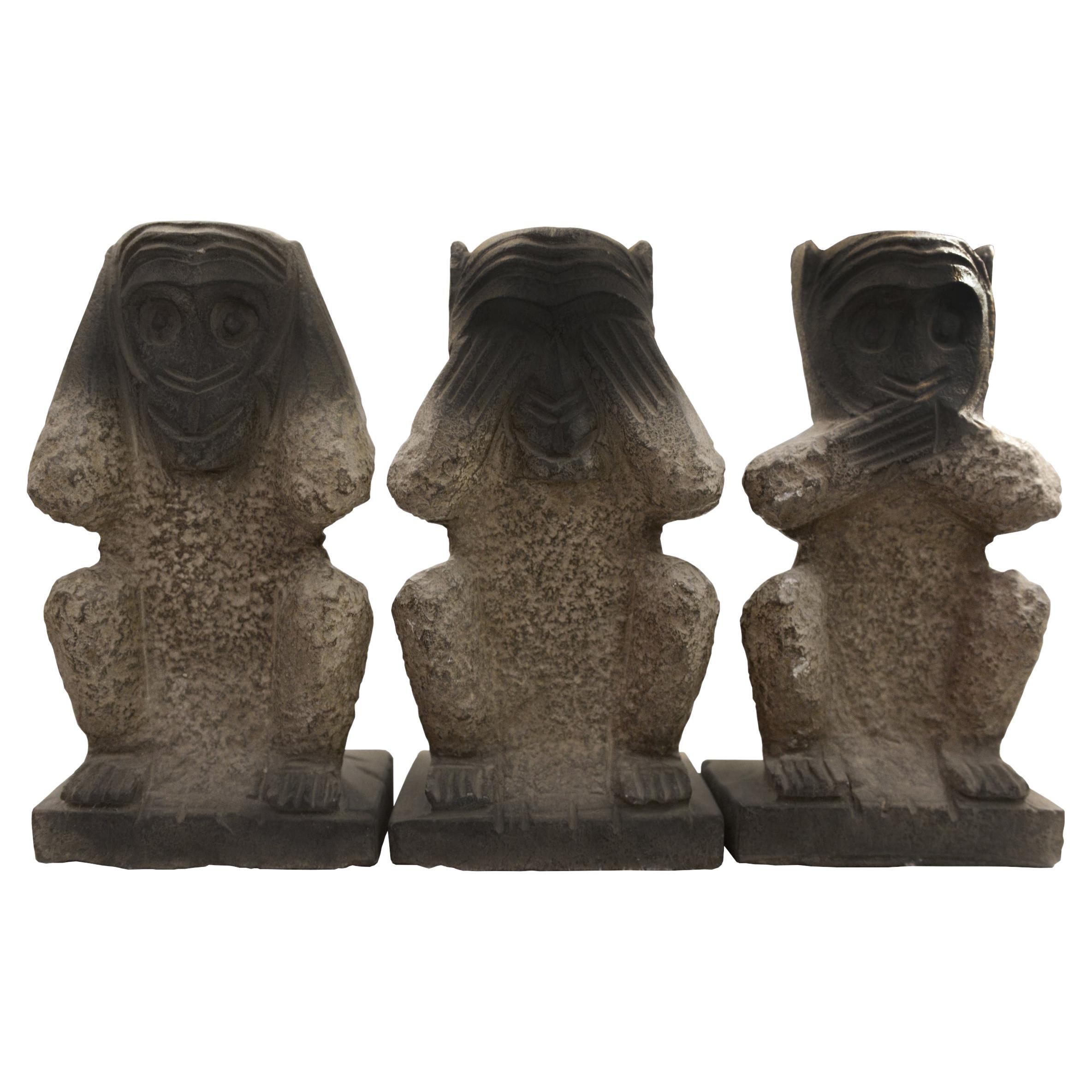 Ensemble de 3 grandes sculptures en pierre singes
