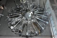 Pratt & Whitney Engine with Nine Cylinders and Overhead Valves