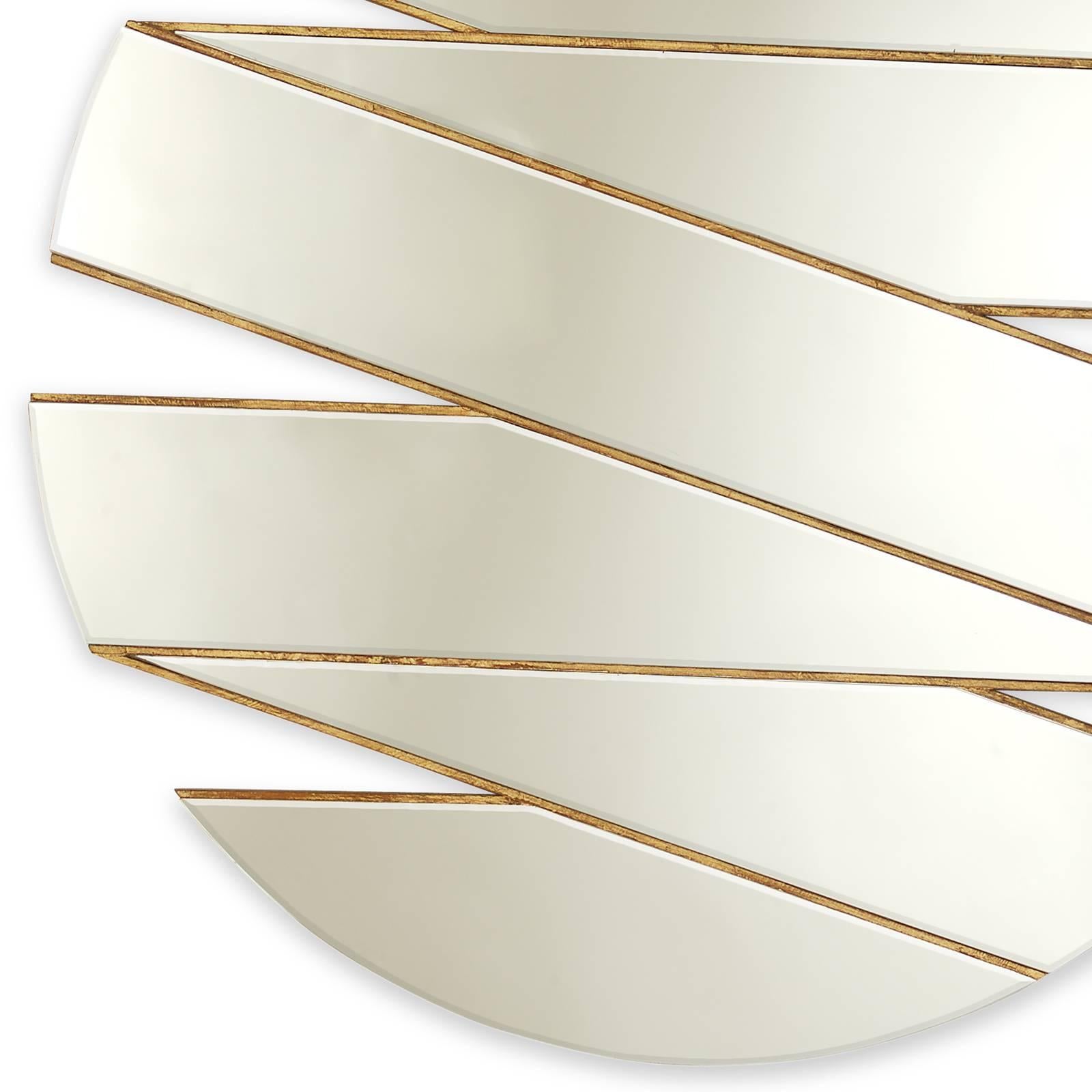Intagliato a mano Specchio Zig Zag con finitura oro antico in vendita