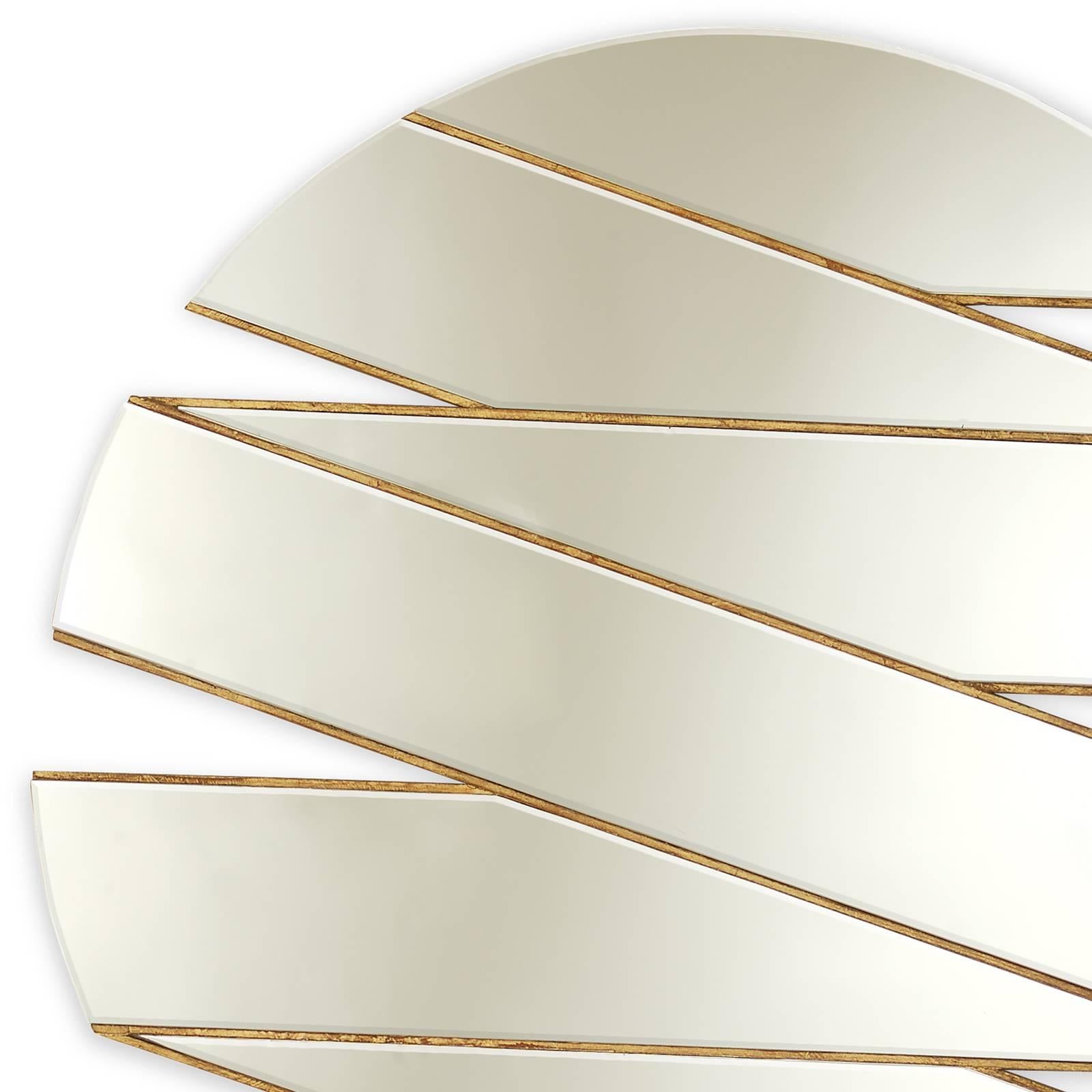 Specchio Zig Zag con legno massiccio intagliato a mano 
struttura con finiture in oro antico.
con vetro a specchio trasparente.
Disponibile su richiesta anche in:
Ø110cm, prezzo: € 9.900,00
Ø140cm, prezzo: € 11.500,00


