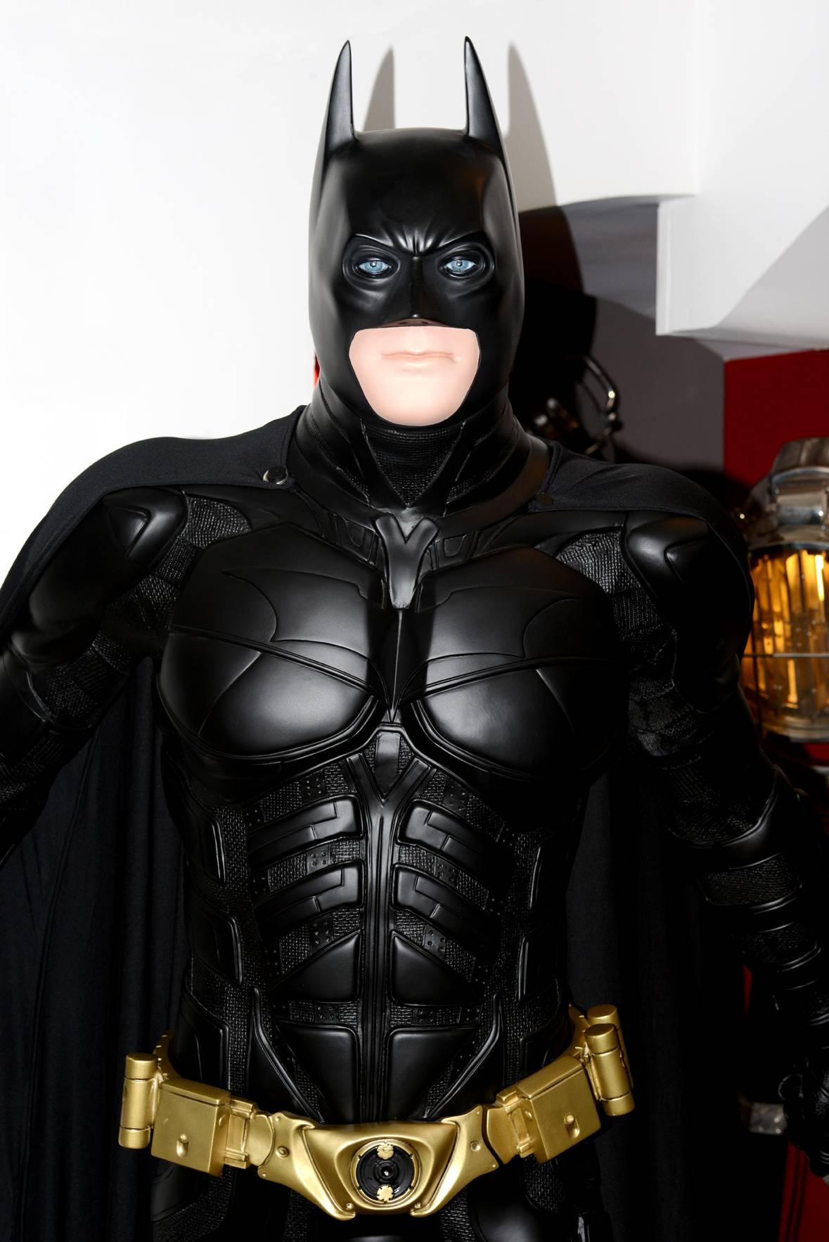 batman life size statue