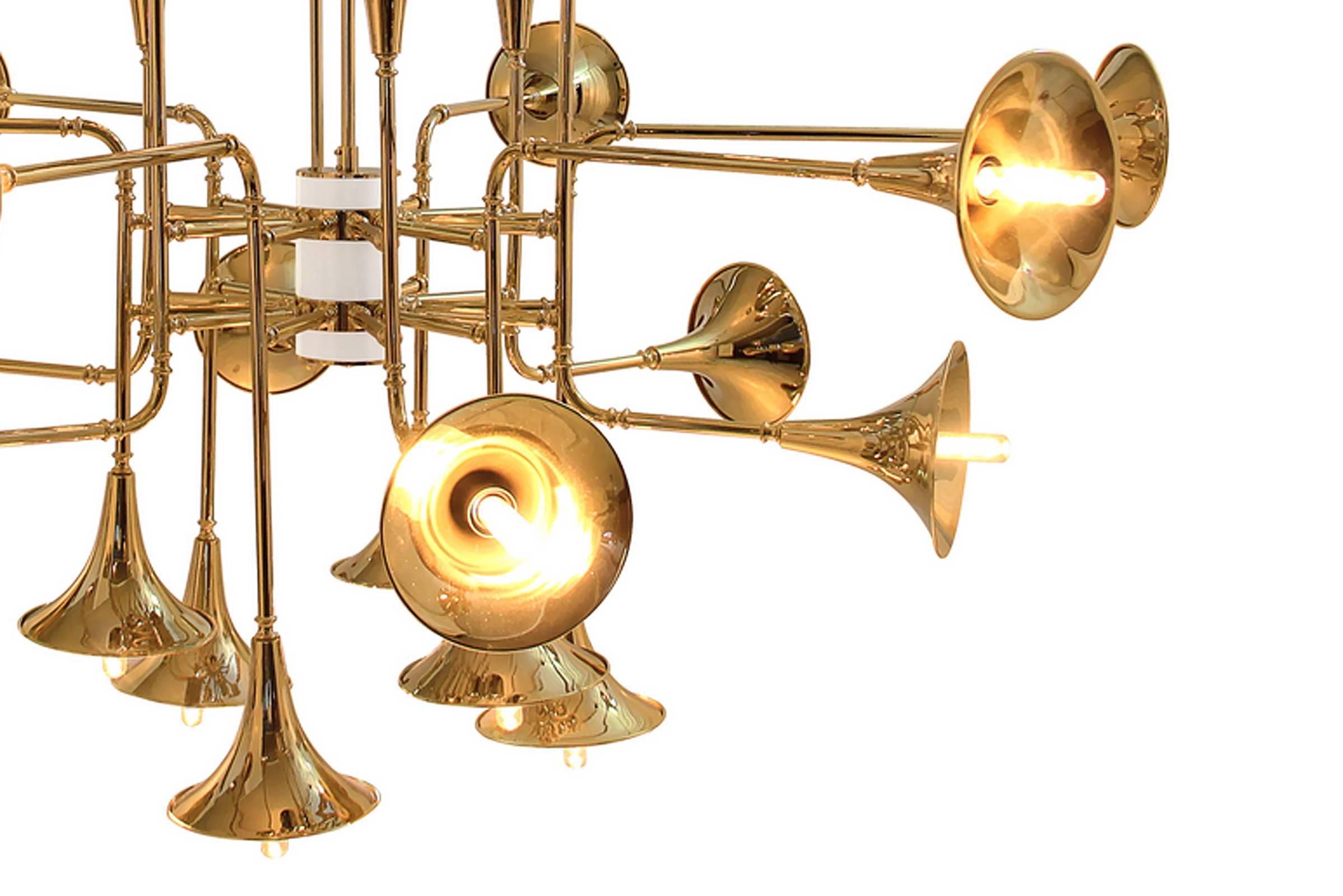Davis Chandelier with Brass and Gold-Plated In Excellent Condition For Sale In Paris, FR