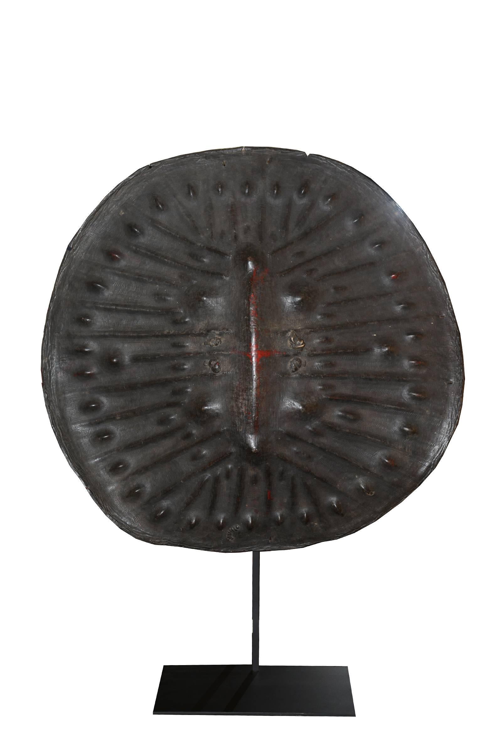 African shield Oromo from Ethiopia, early 20th century.
Base 34 x 20cm.
