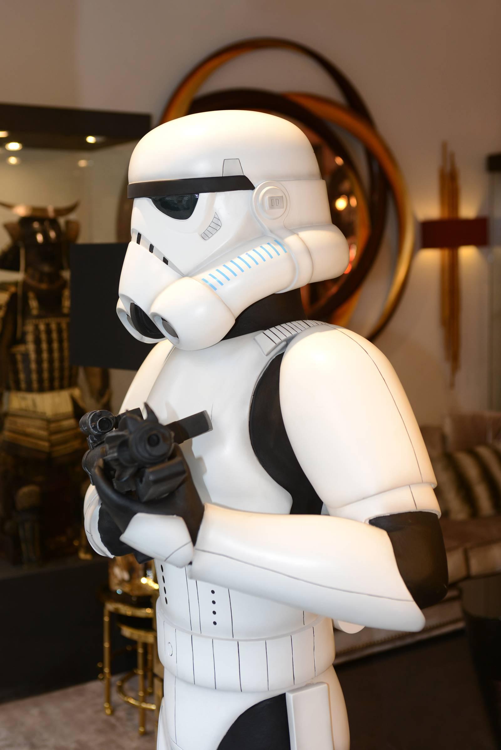 Stormtrooper Gebogener Arm Lifesize Star Wars Lizenzierte Figur Limitierte Auflage (amerikanisch) im Angebot