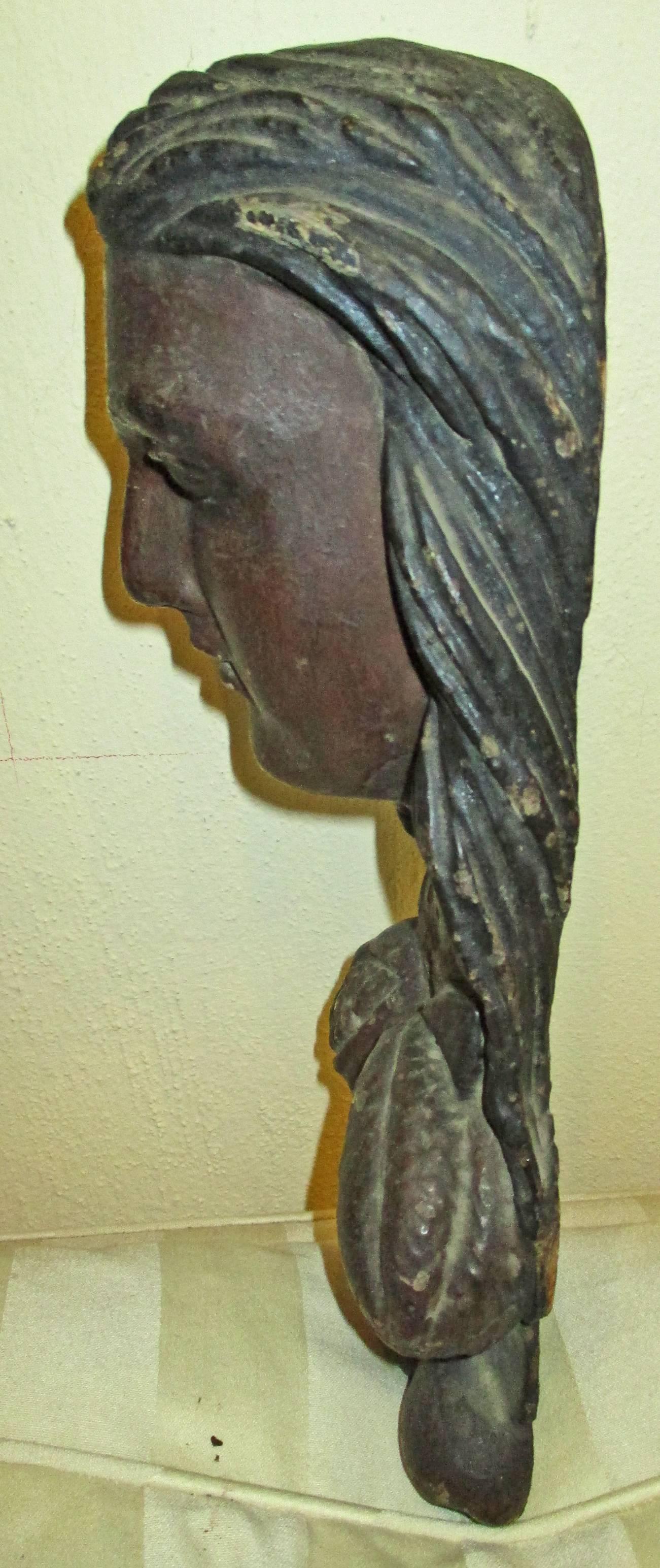 19th Century Folk Art Carving of a Female with Cocoa Pods and Fruit In Good Condition For Sale In Ajijic, Jalisco