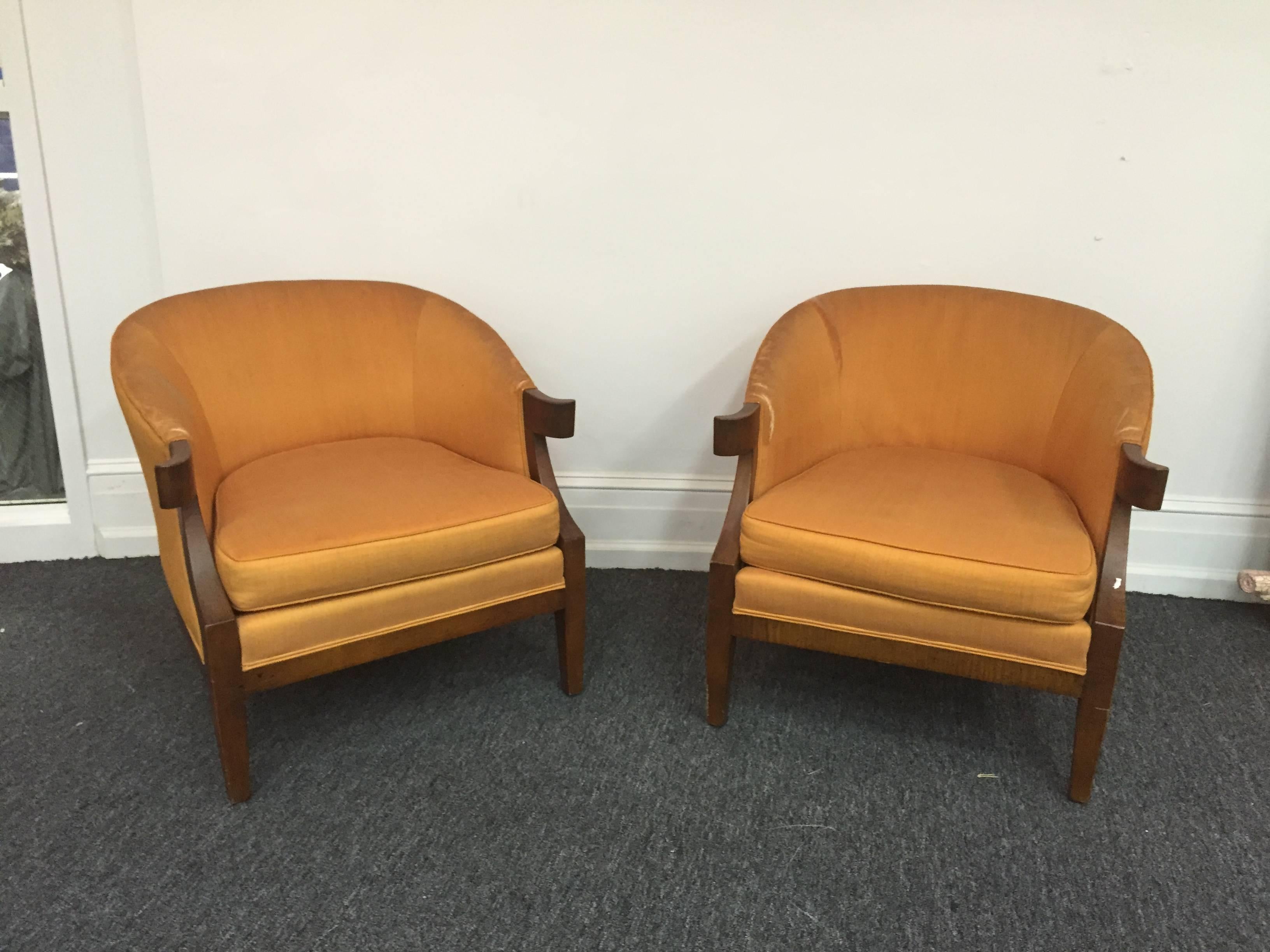 Pair of Art Deco Slipper Chairs in the Manner of Tommi Parzinger In Good Condition For Sale In Mount Penn, PA