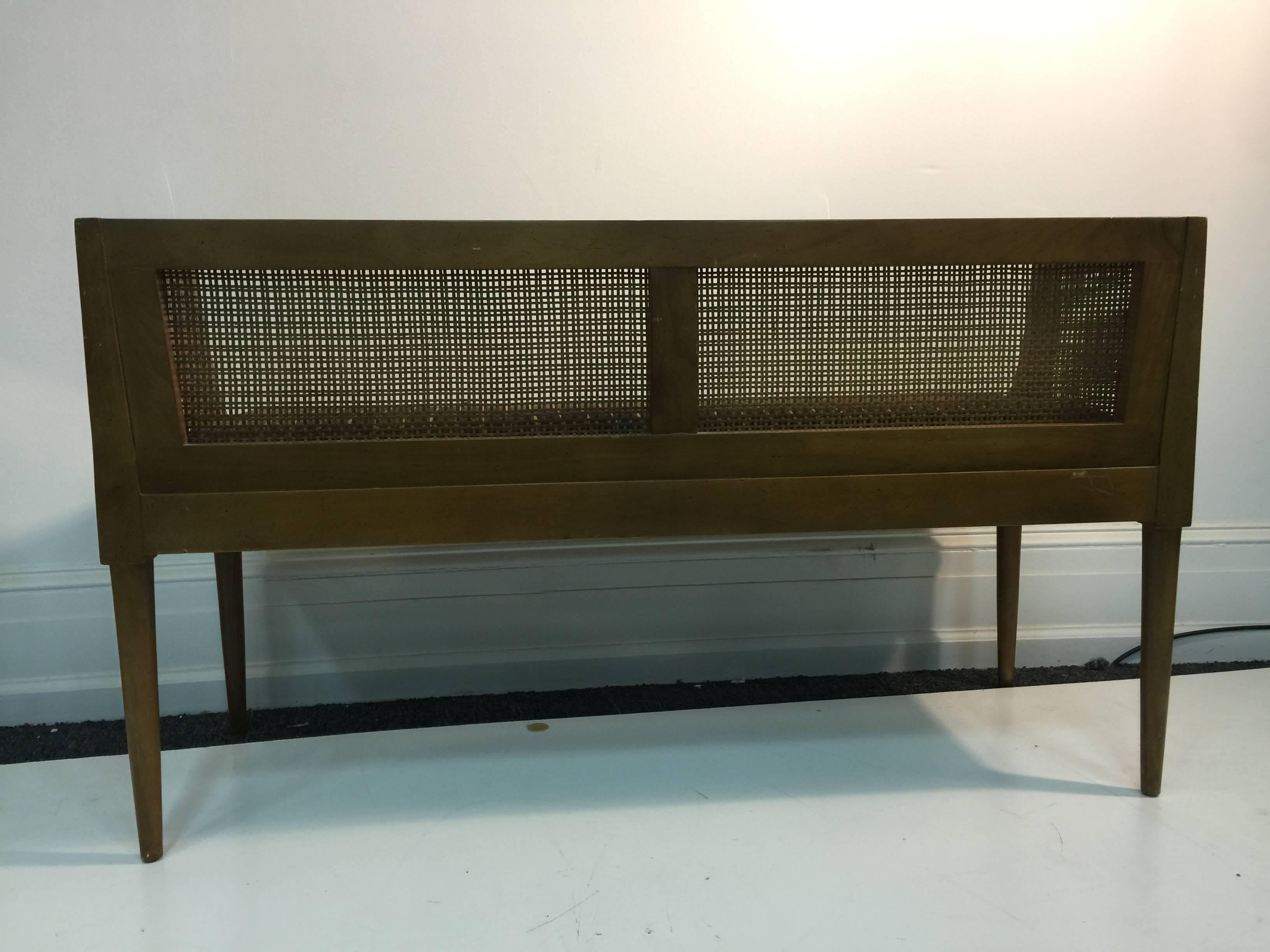 Danish Modern 1960s  Dunbar Style Cane Window Bench For Sale 2