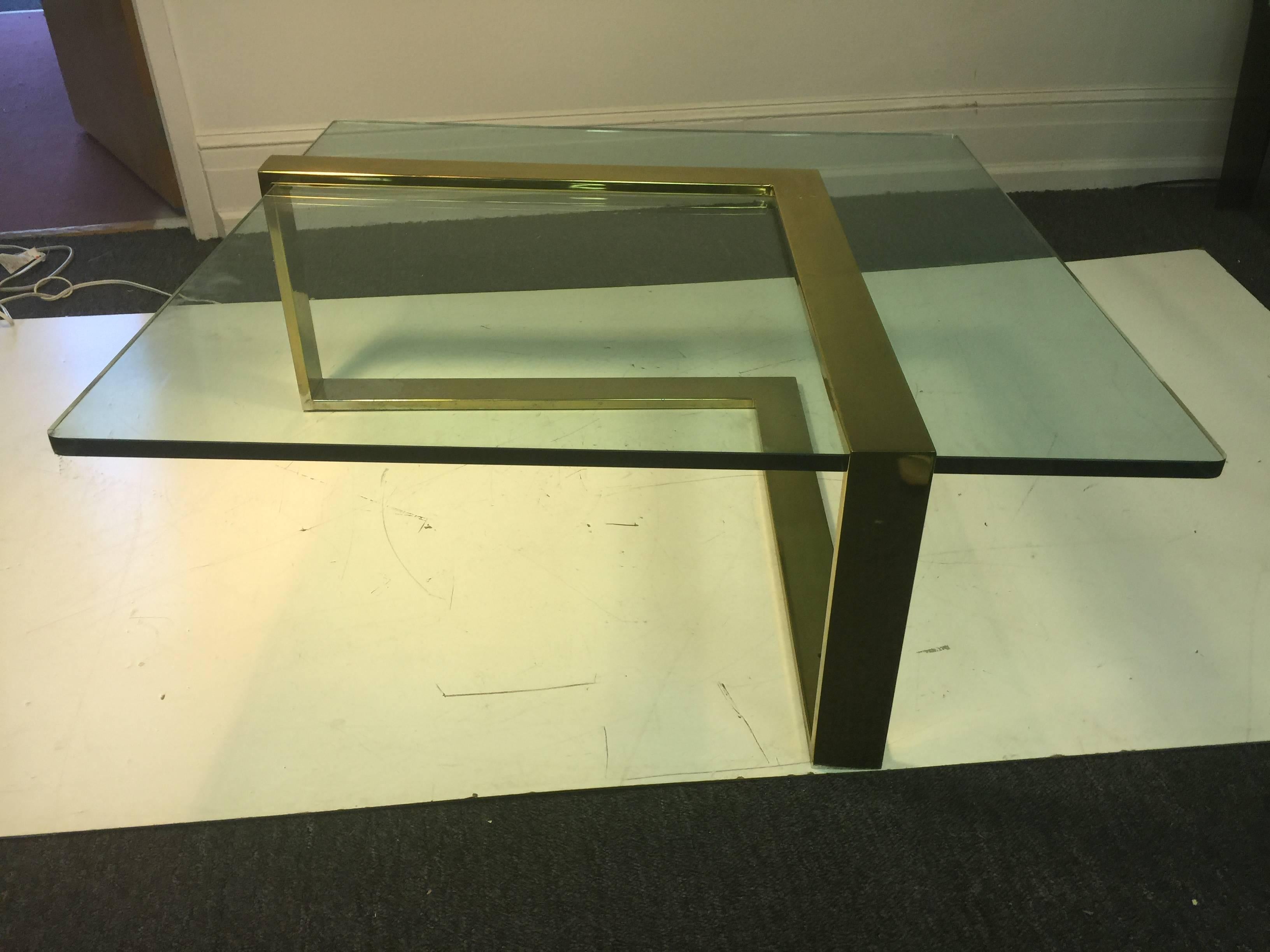 Sensational L-Shape Coffee / Cocktail Table in Brass by Pace Collection For Sale 1