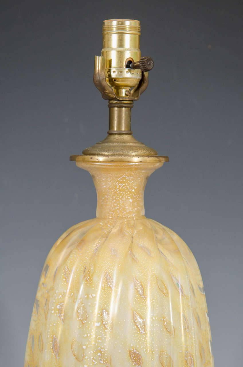 Pair of Stunning Seguso Gold Color Murano Glass Table Lamps In Good Condition For Sale In Mount Penn, PA
