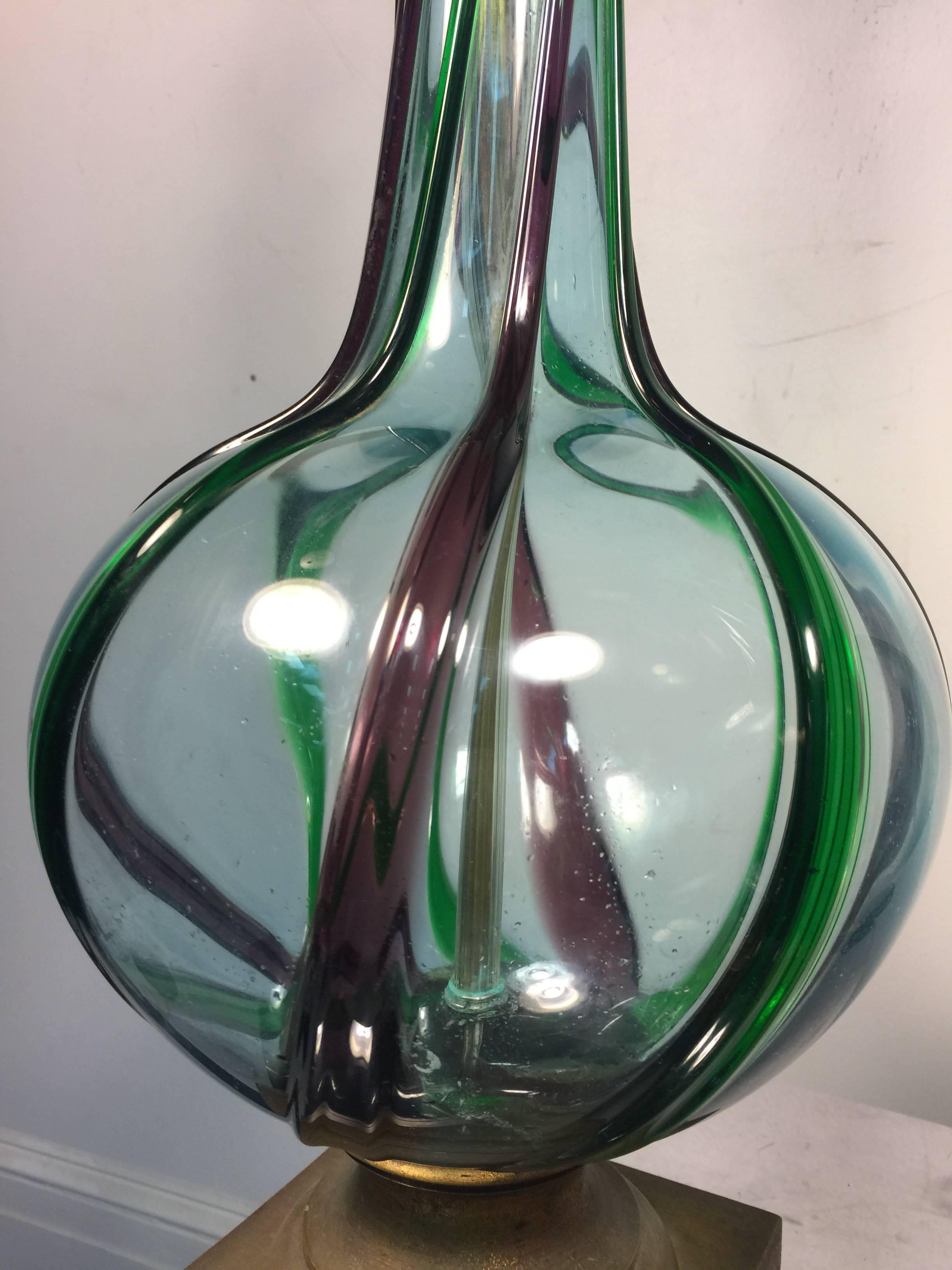 Stylish Pair of Midcentury Ribbed Murano Glass Lamps with Beautiful Design For Sale 1
