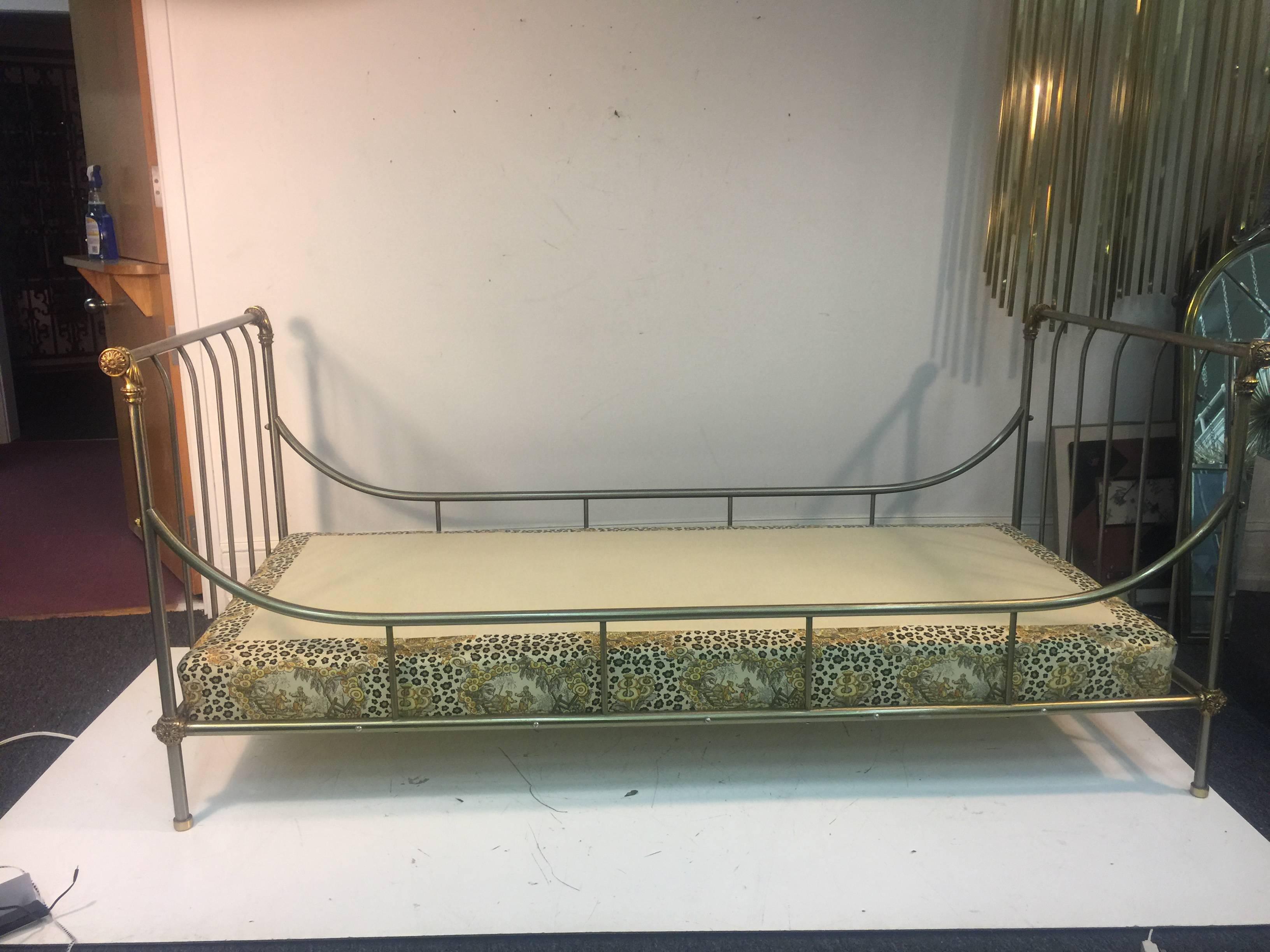 Exceptional Steel and Brass French Daybed by Maison Jansen with Fine Details For Sale 1