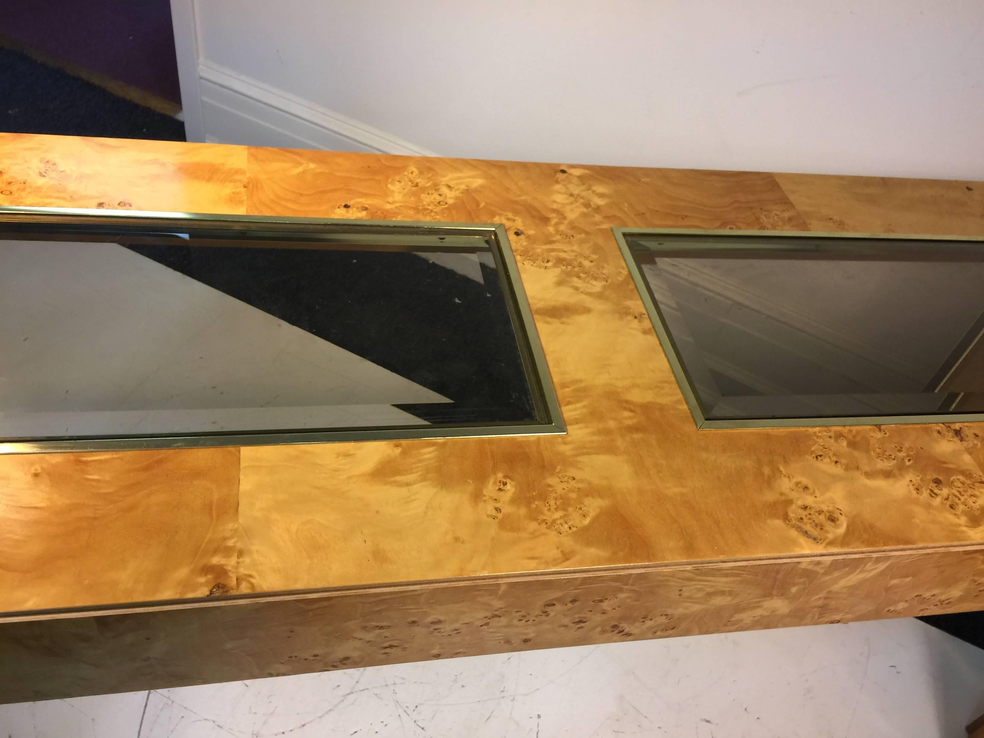 Modern Marvellous Milo Baughman Burl Wood Console Table with Beautiful Brass Accents For Sale