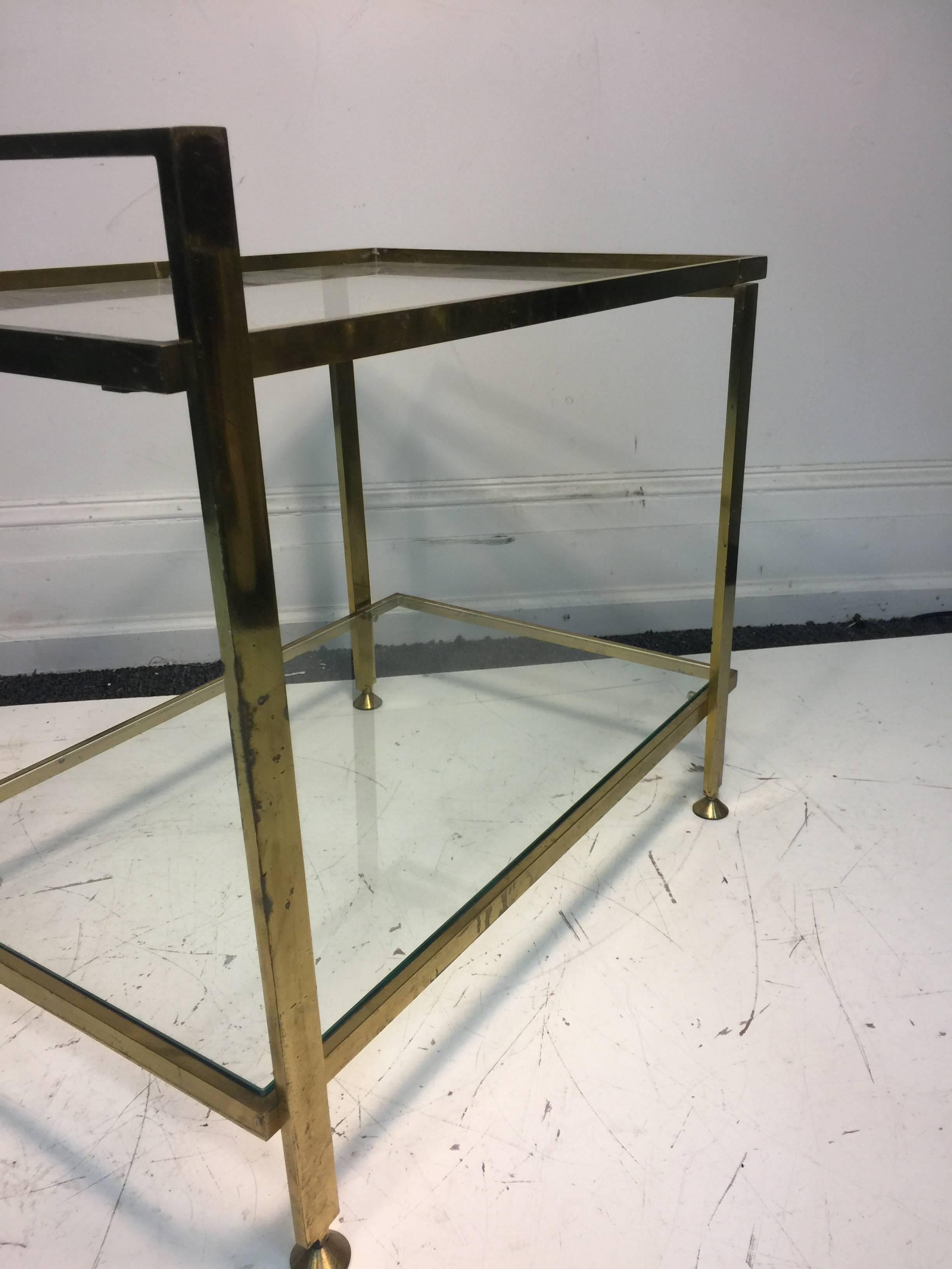 20th Century Elegant Two-Tier Italian Brass Bar Cart For Sale