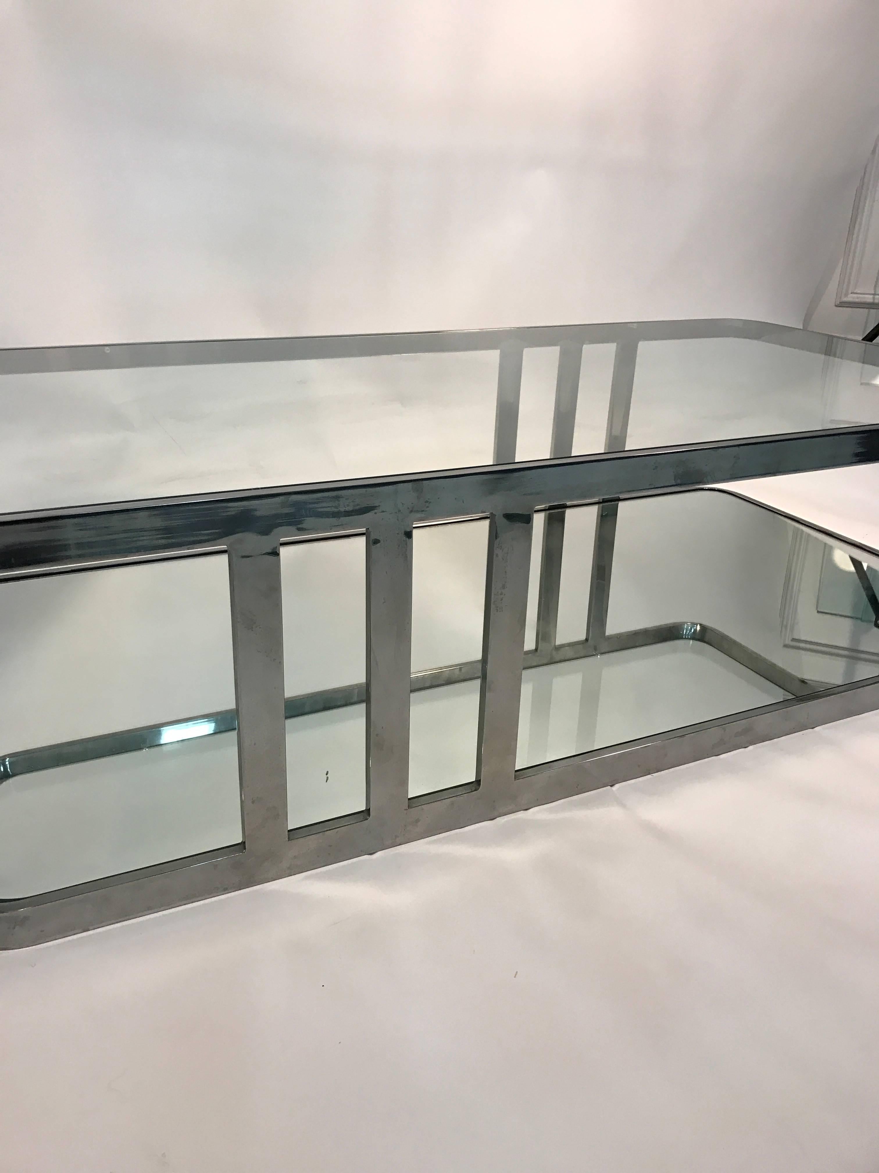 Fantastic Chrome Table with Glass Top and Base in the Style of Milo Baughman For Sale 3