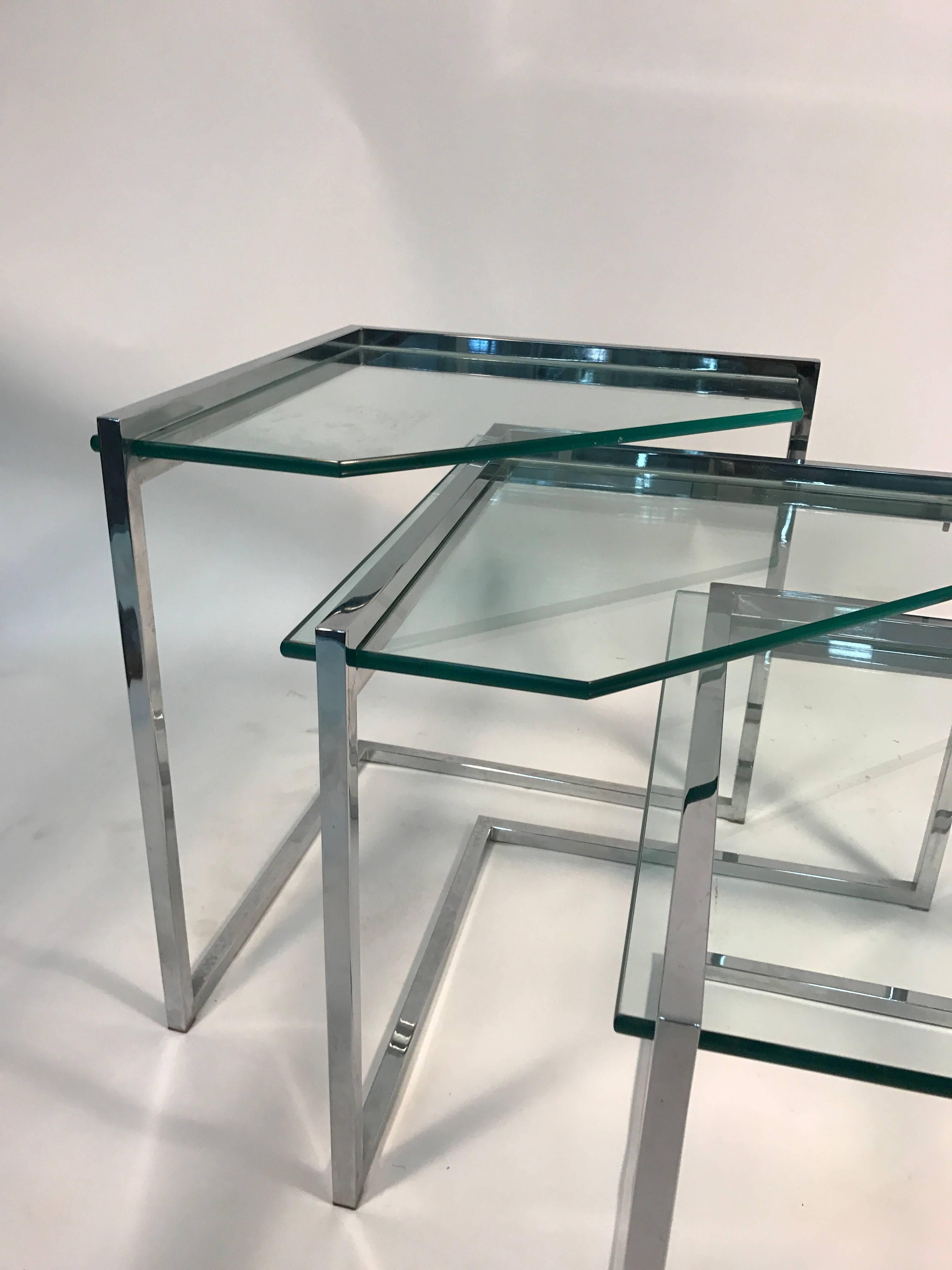 American Stunning Set of Chrome and Glass Nesting Tables by Milo Baughman For Sale