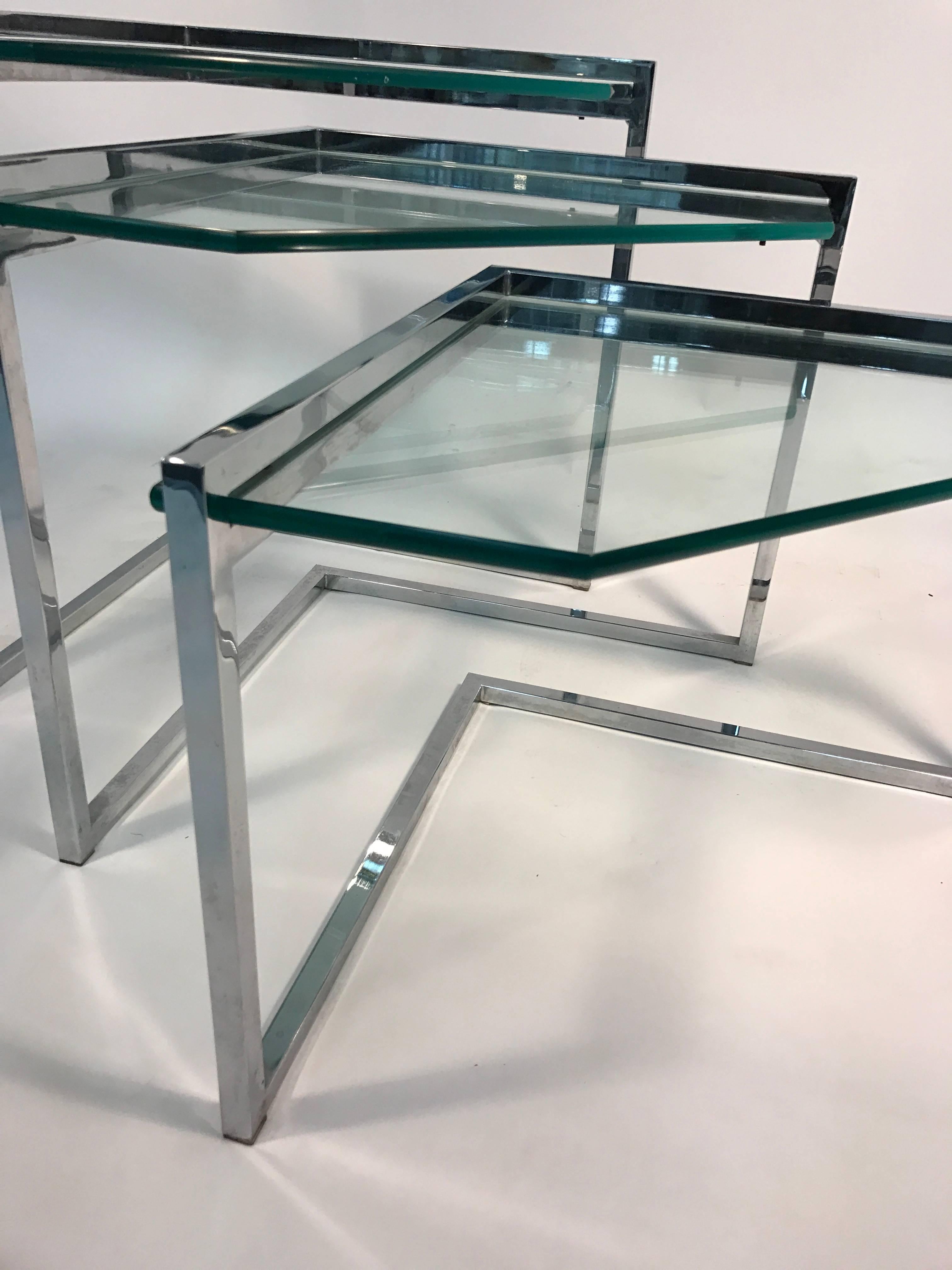 Stunning Set of Chrome and Glass Nesting Tables by Milo Baughman In Good Condition For Sale In Mount Penn, PA