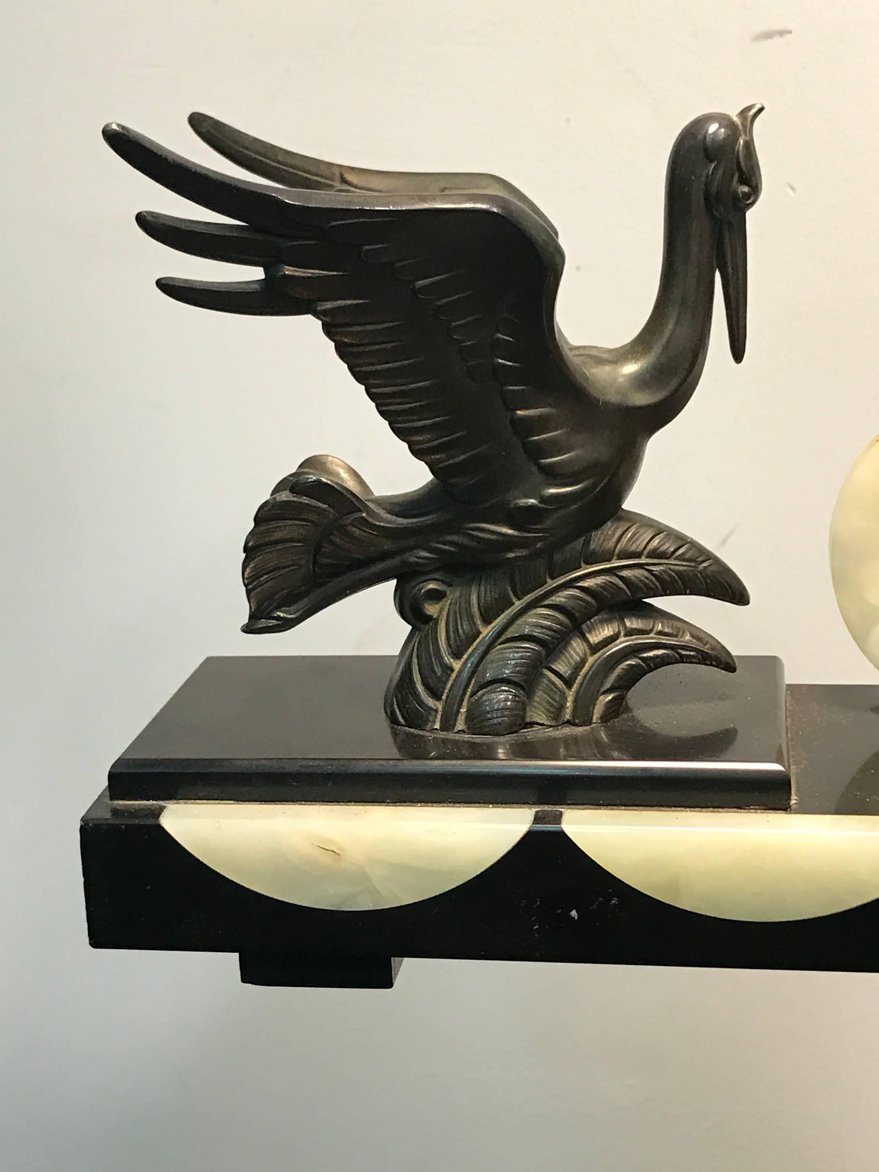 Beautiful French Art Deco Marble and Onyx Mantel Clock with Flying Herons For Sale 2