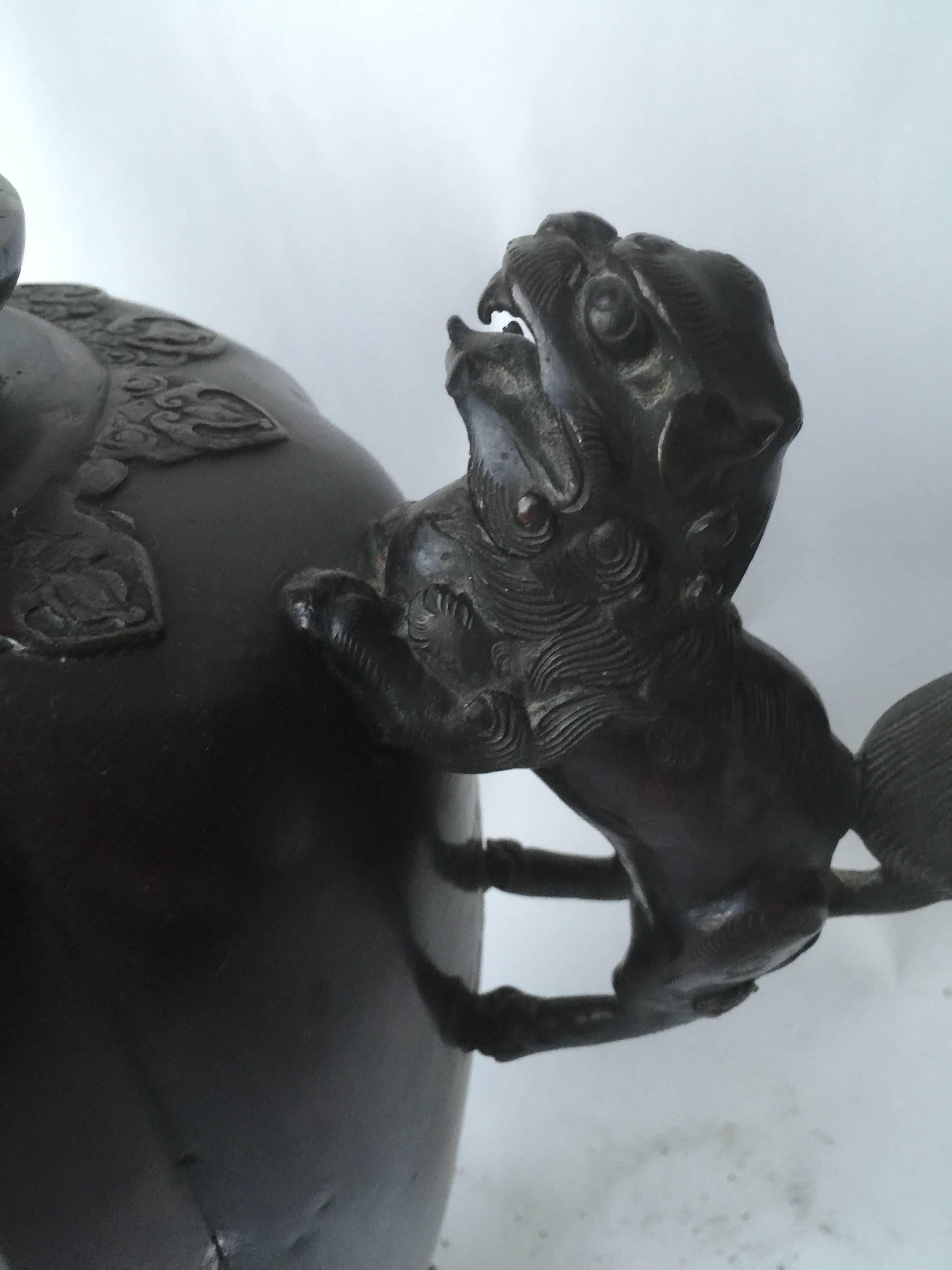 Pair of 19th Century Japanese Bronze Meiji Period Lamps For Sale 4