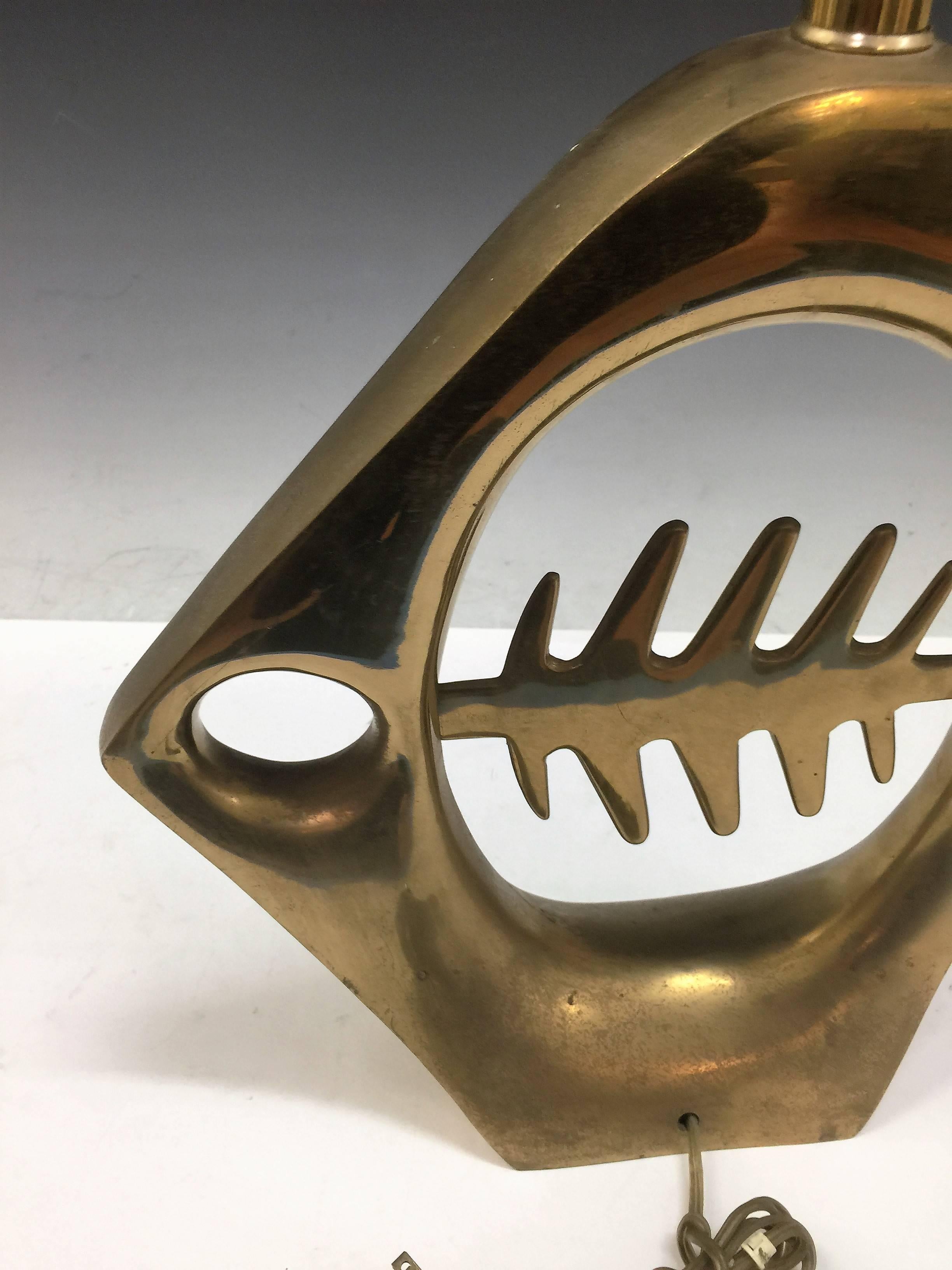  French Brass Modernist Abstract Skeletal Fish Lamp In Excellent Condition For Sale In Mount Penn, PA