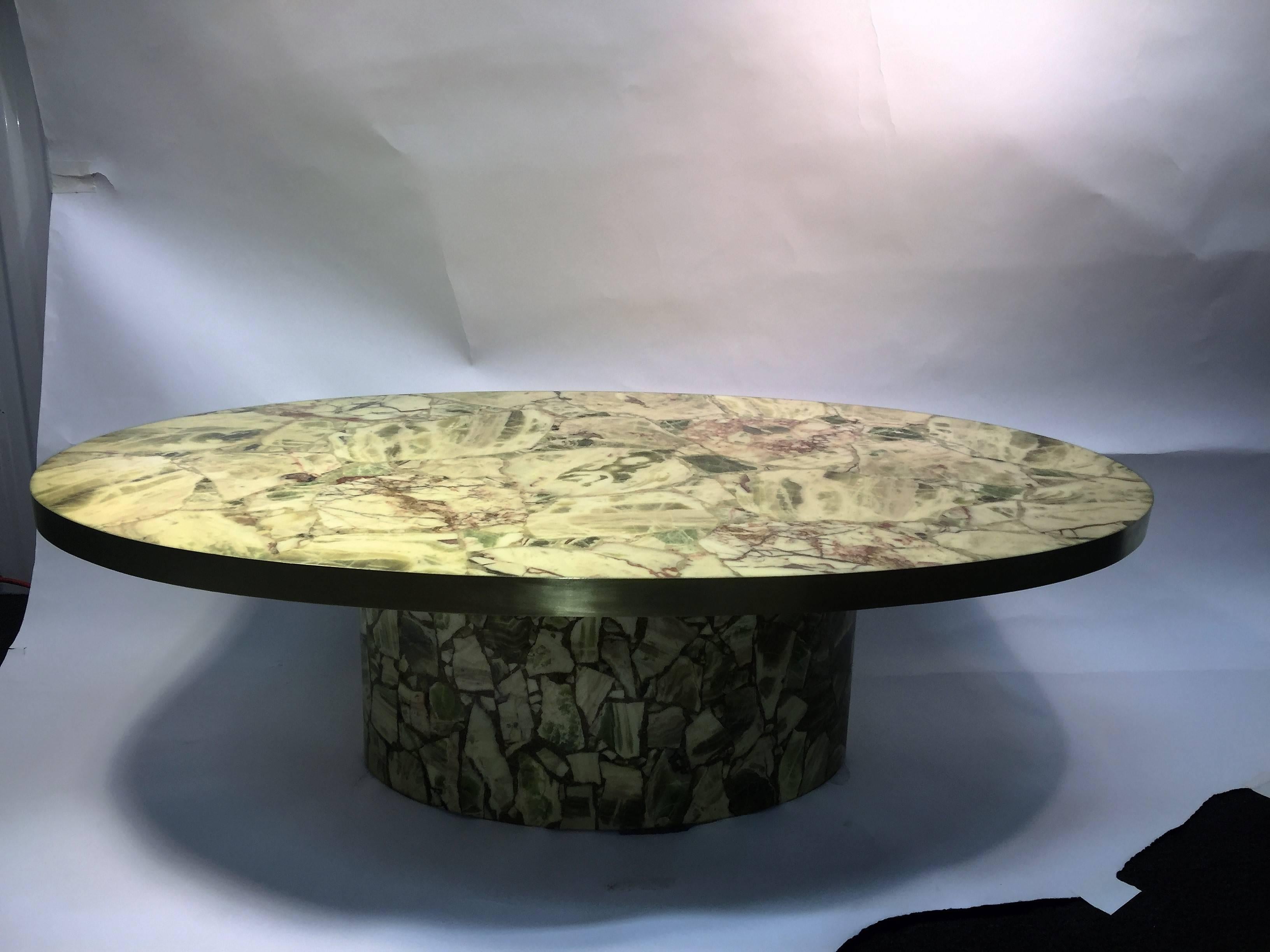  Gorgeous Modernistic Italian Fractured Green Onyx Resin Coffee Table For Sale 2