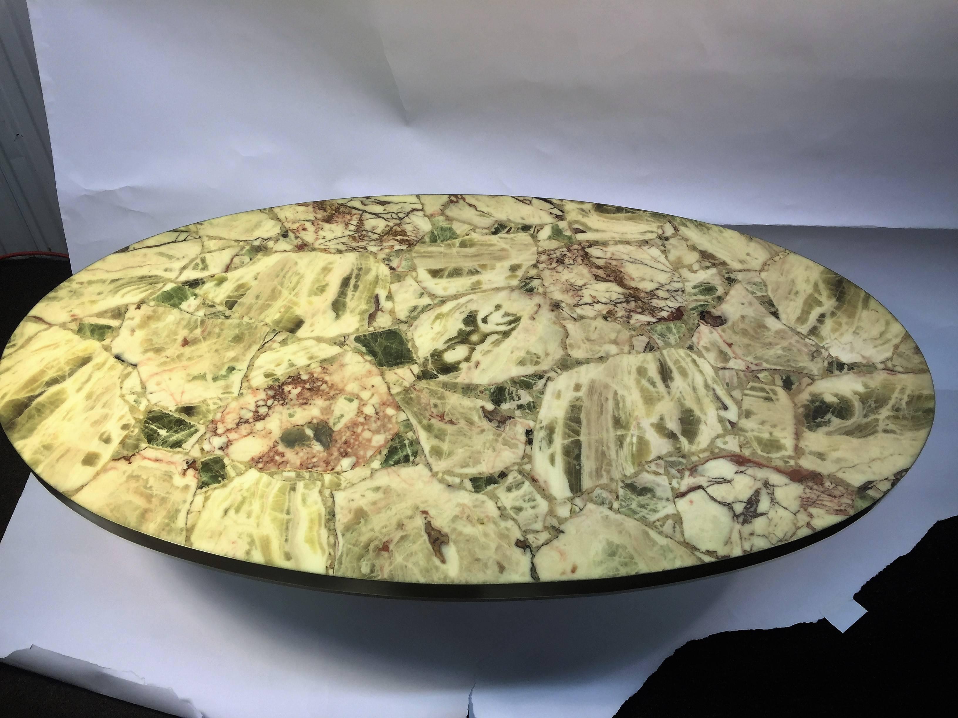 Late 20th Century  Gorgeous Modernistic Italian Fractured Green Onyx Resin Coffee Table For Sale