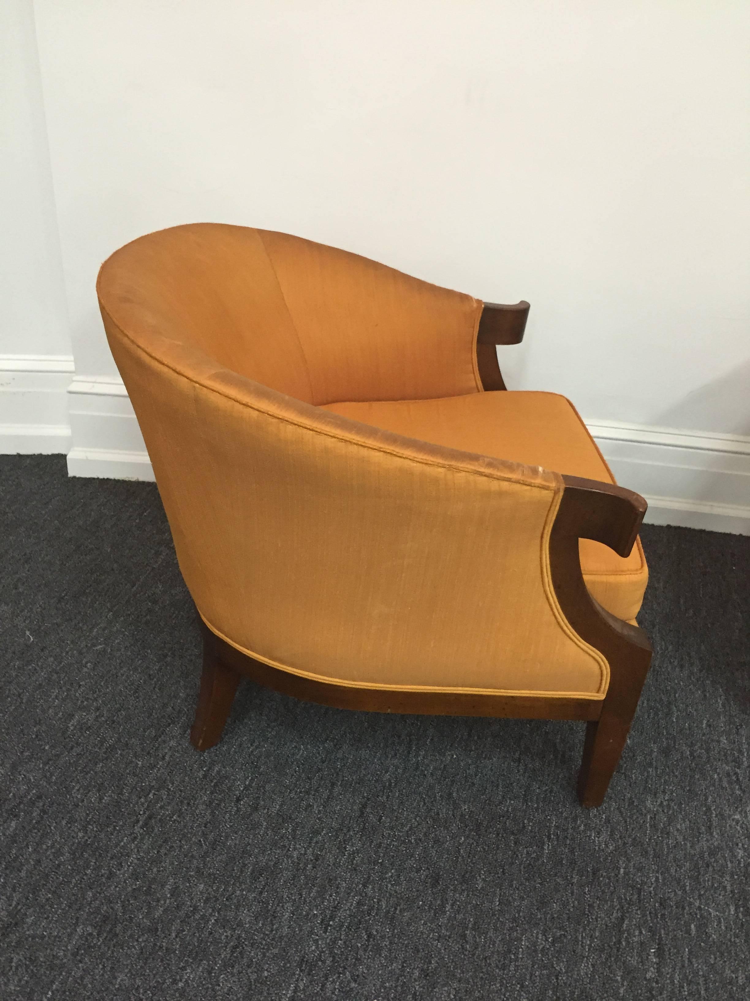 20th Century Pair of Art Deco Slipper Chairs in the Manner of Tommi Parzinger For Sale