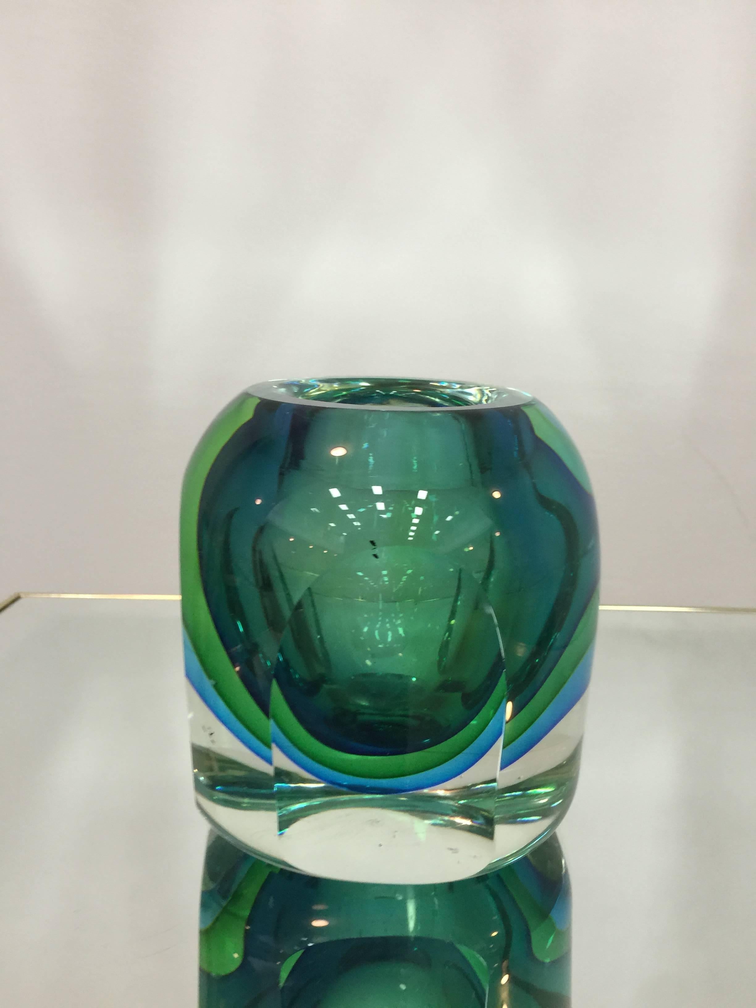 Exceptional bowl or vase in green and blue Murano glass by Flavio Poli for Seguso, circa 1960s