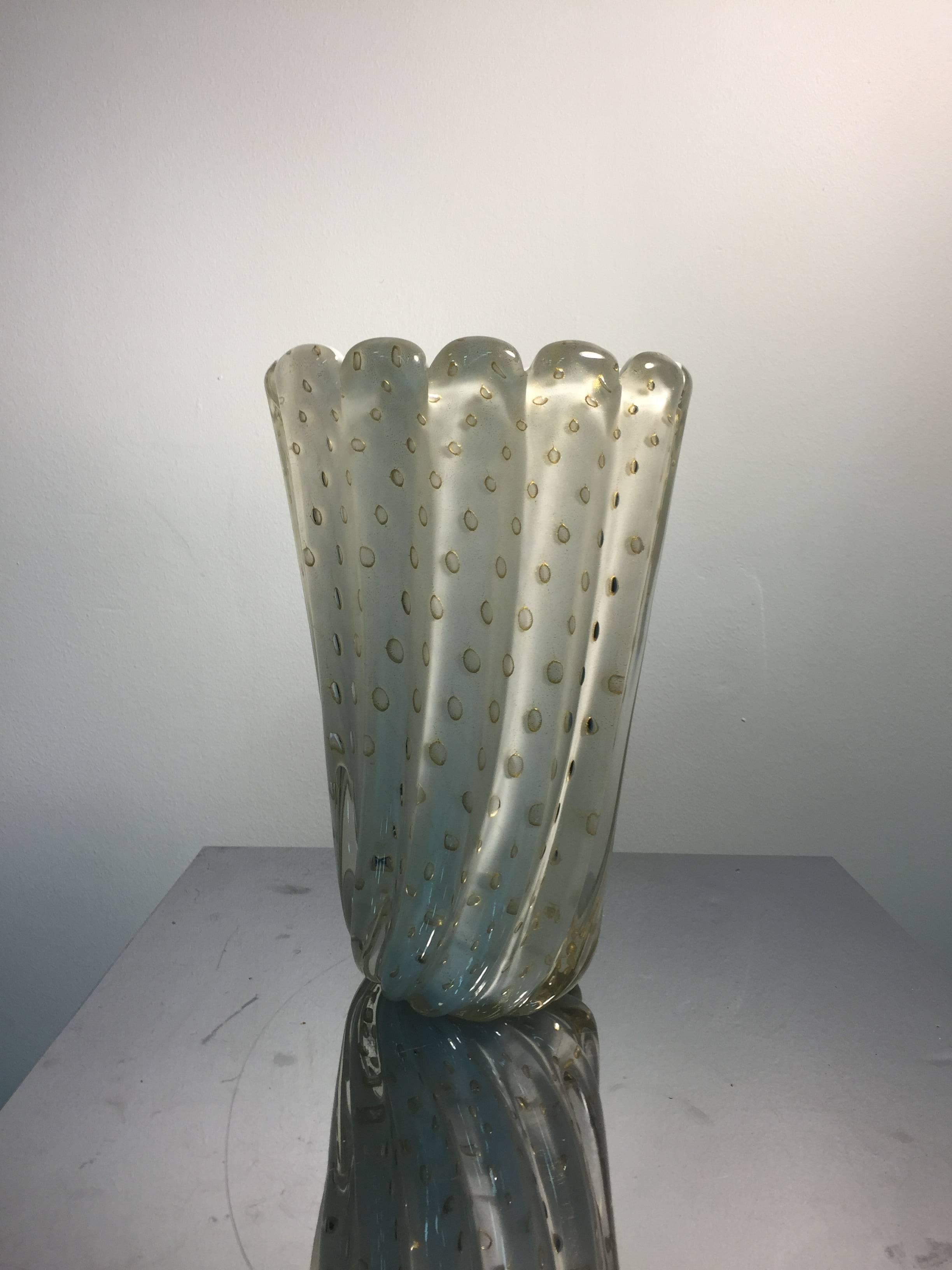 Barovier and Toso Cordonato D'oro Large Vase In Good Condition For Sale In Mount Penn, PA