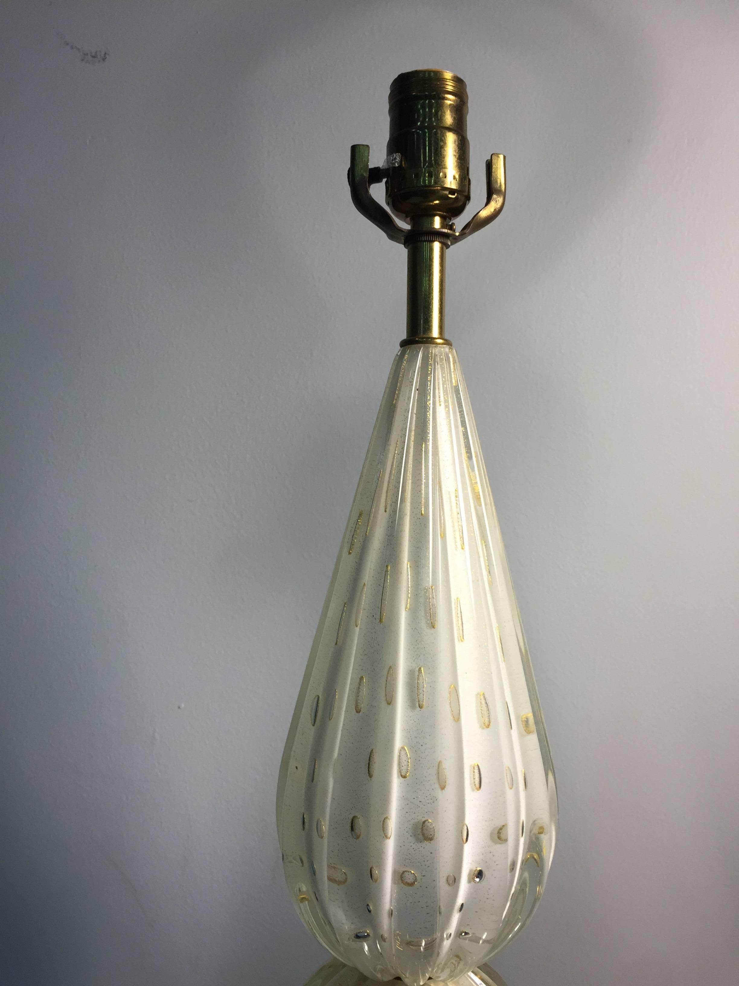 Mid-Century Modern Two Terrific Barovier Table Lamps with Bullicante Bubbles and Gold Inclusions For Sale