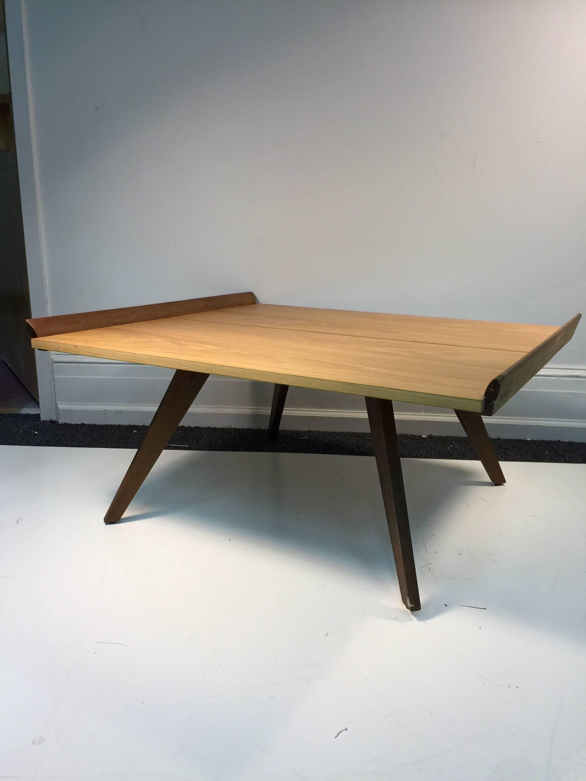 American Gorgeous George Nakashima for Knoll Splay-Leg Table For Sale