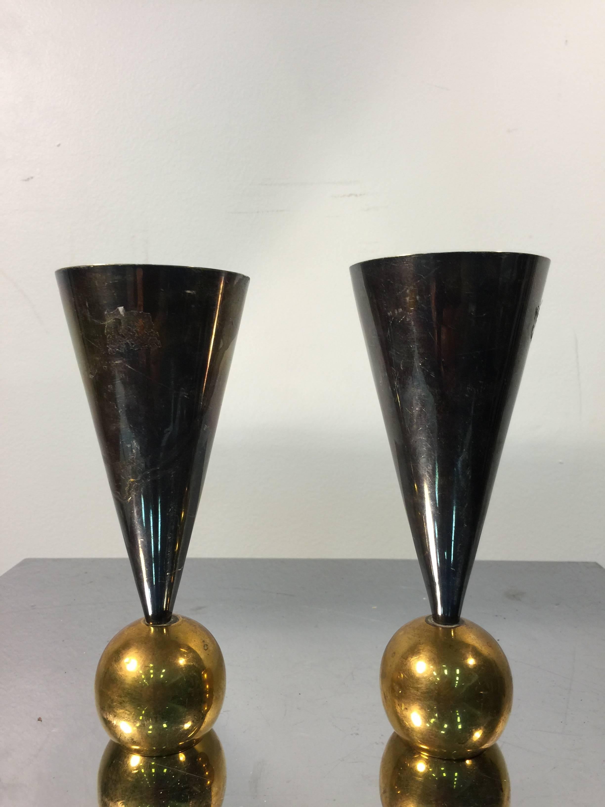 Italian Spectacular Solid Brass Pair of Gio Ponti Style Candlesticks, circa 1970 For Sale