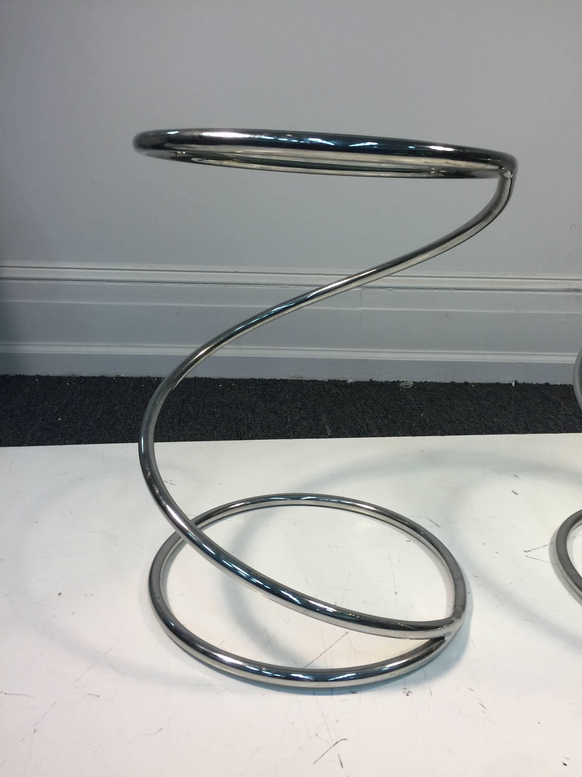 Magnificent Pair of Modernist Chrome Spiral Side Tables by Milo Baughman For Sale 1