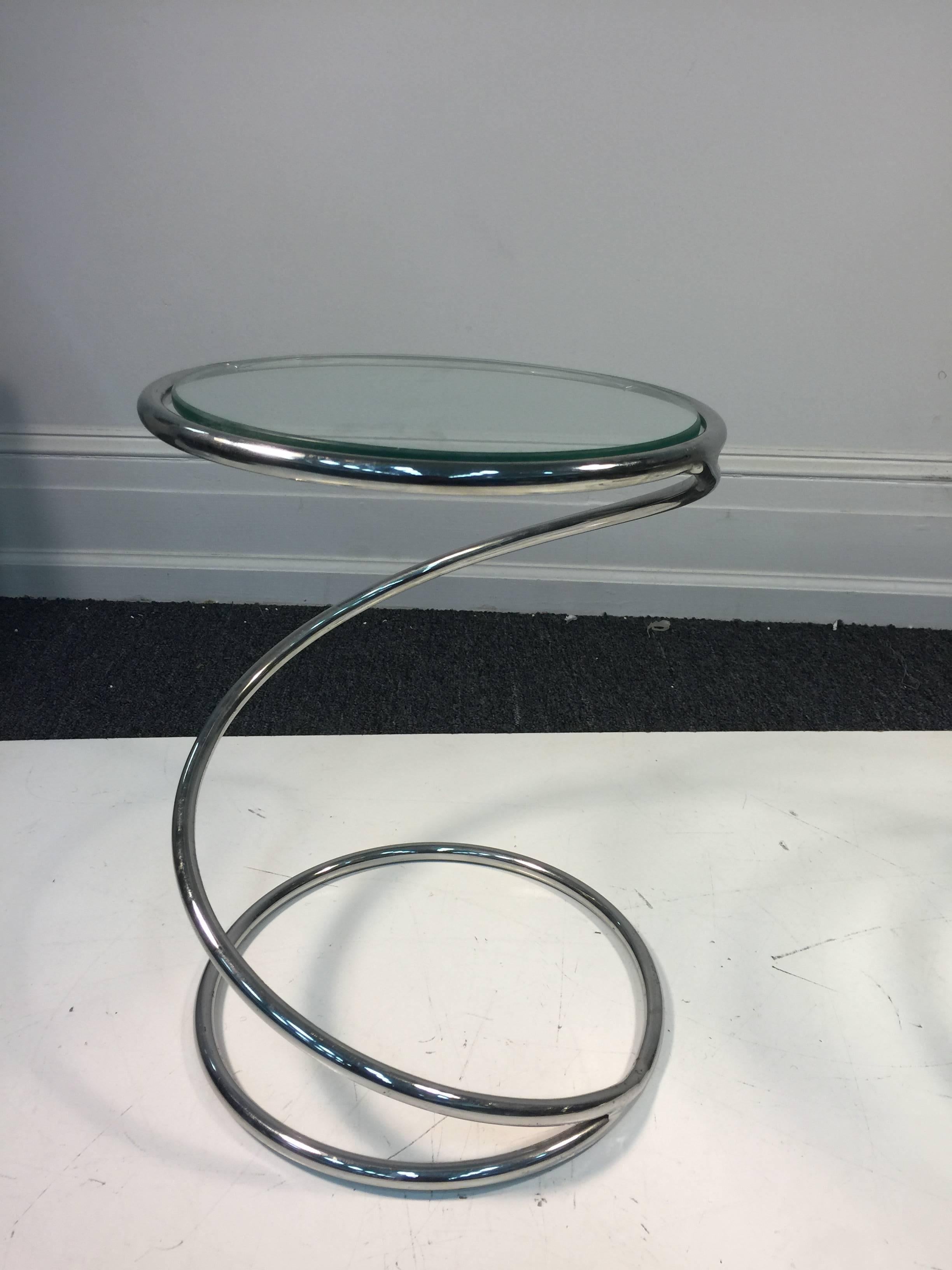 20th Century Magnificent Pair of Modernist Chrome Spiral Side Tables by Milo Baughman For Sale
