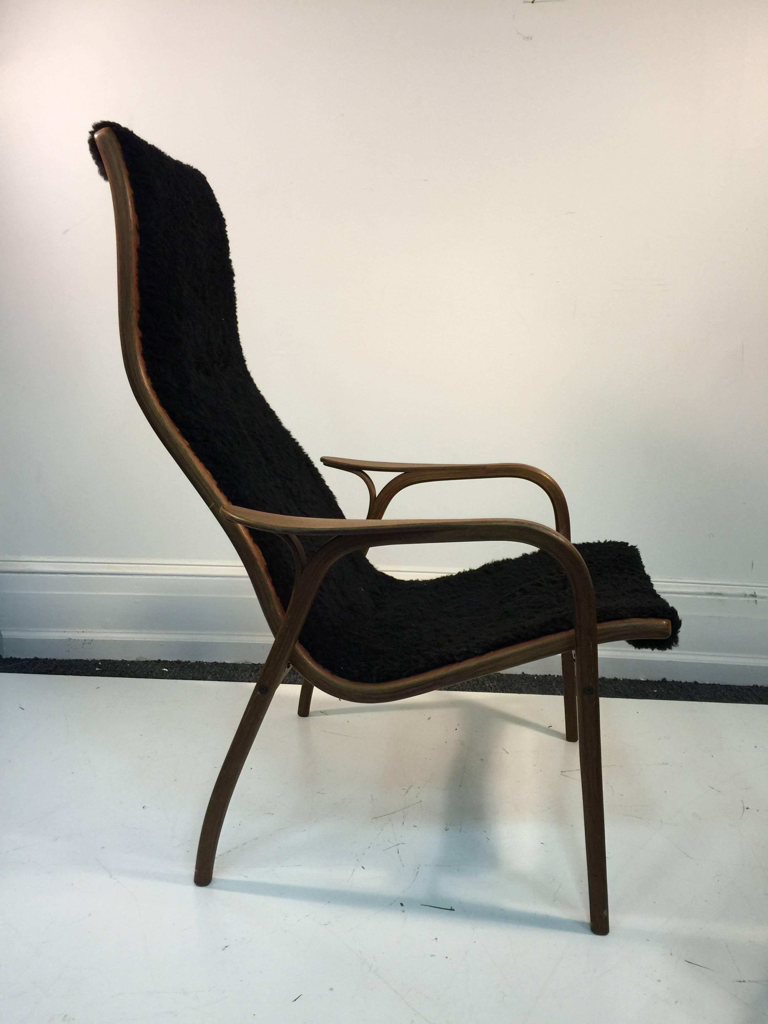 Scandinavian Modern Ystad Yngve Ekstrom Lamino Lounge Chair with Ottoman In Good Condition In Mount Penn, PA