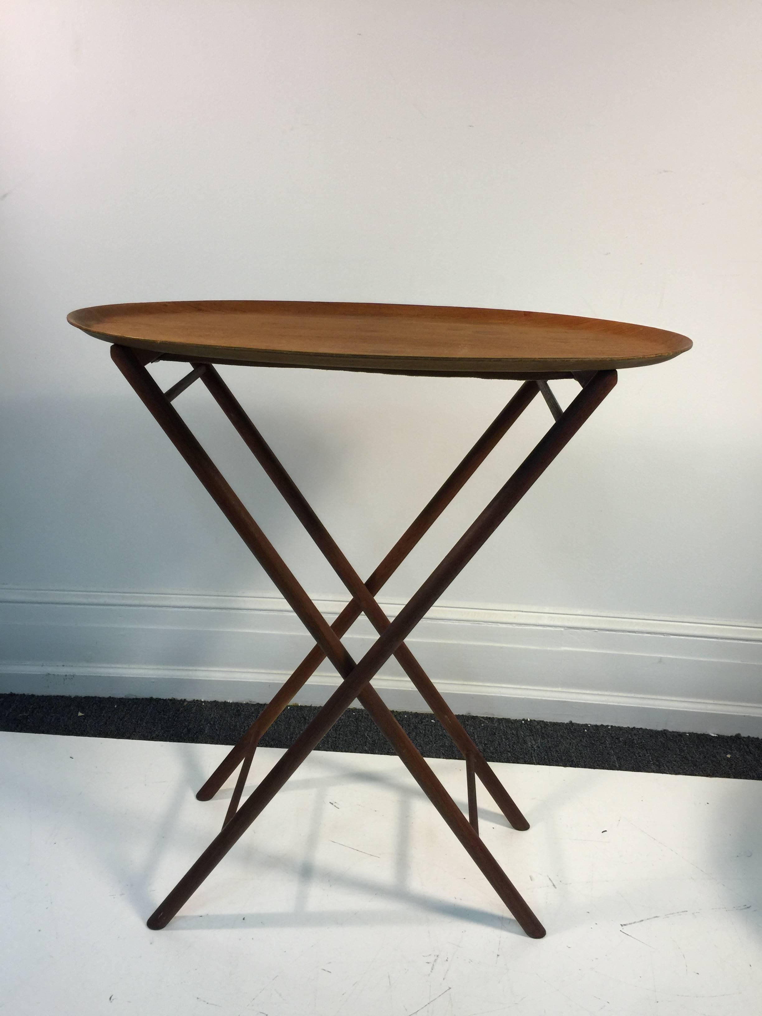 Wood Terrific Set of Two Danish Modern Tray Tables, circa 1970 For Sale