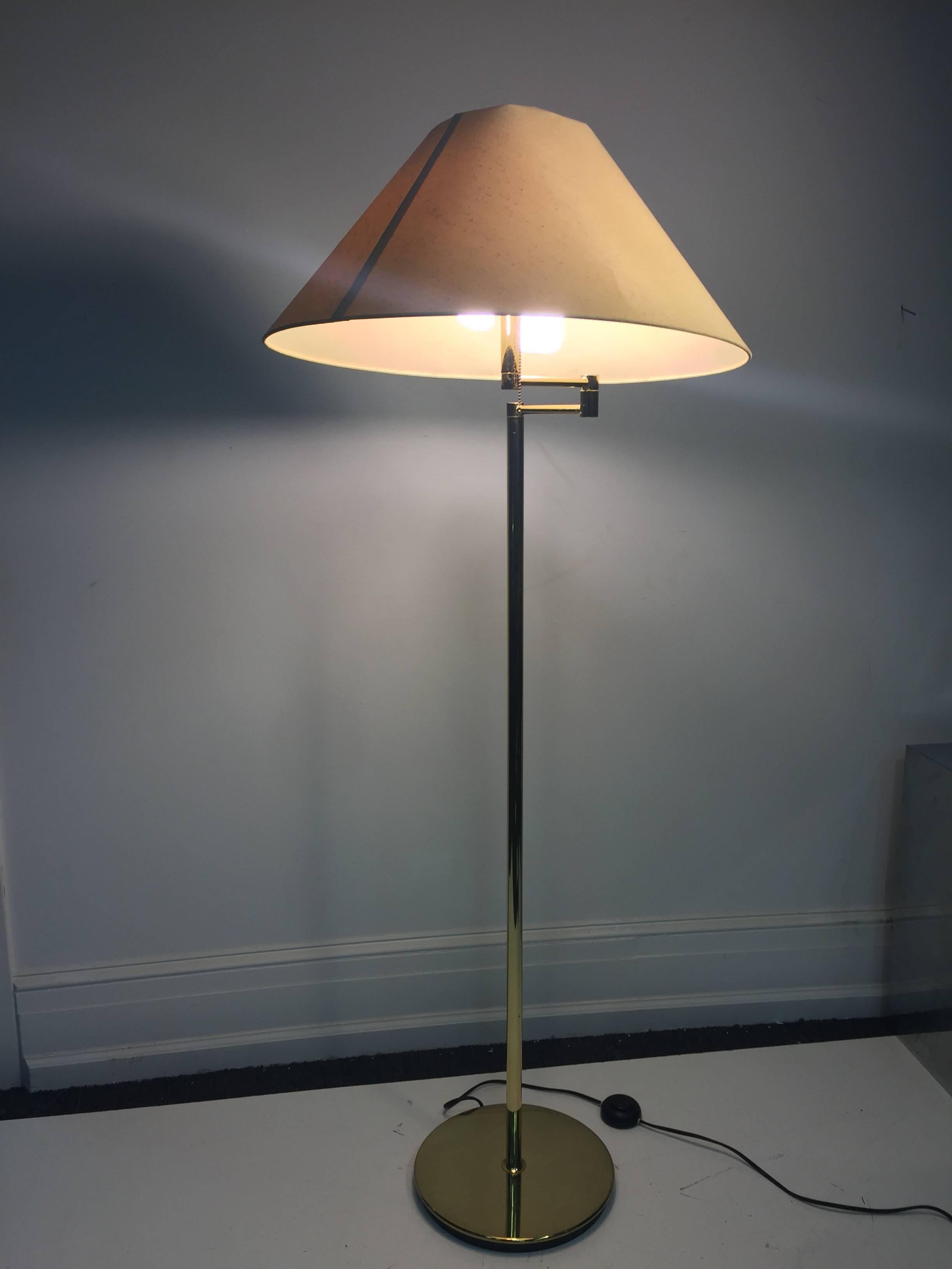 An exceptional Italian solid brass floor lamp in the manner of Cedric Hartman, circa 1970.