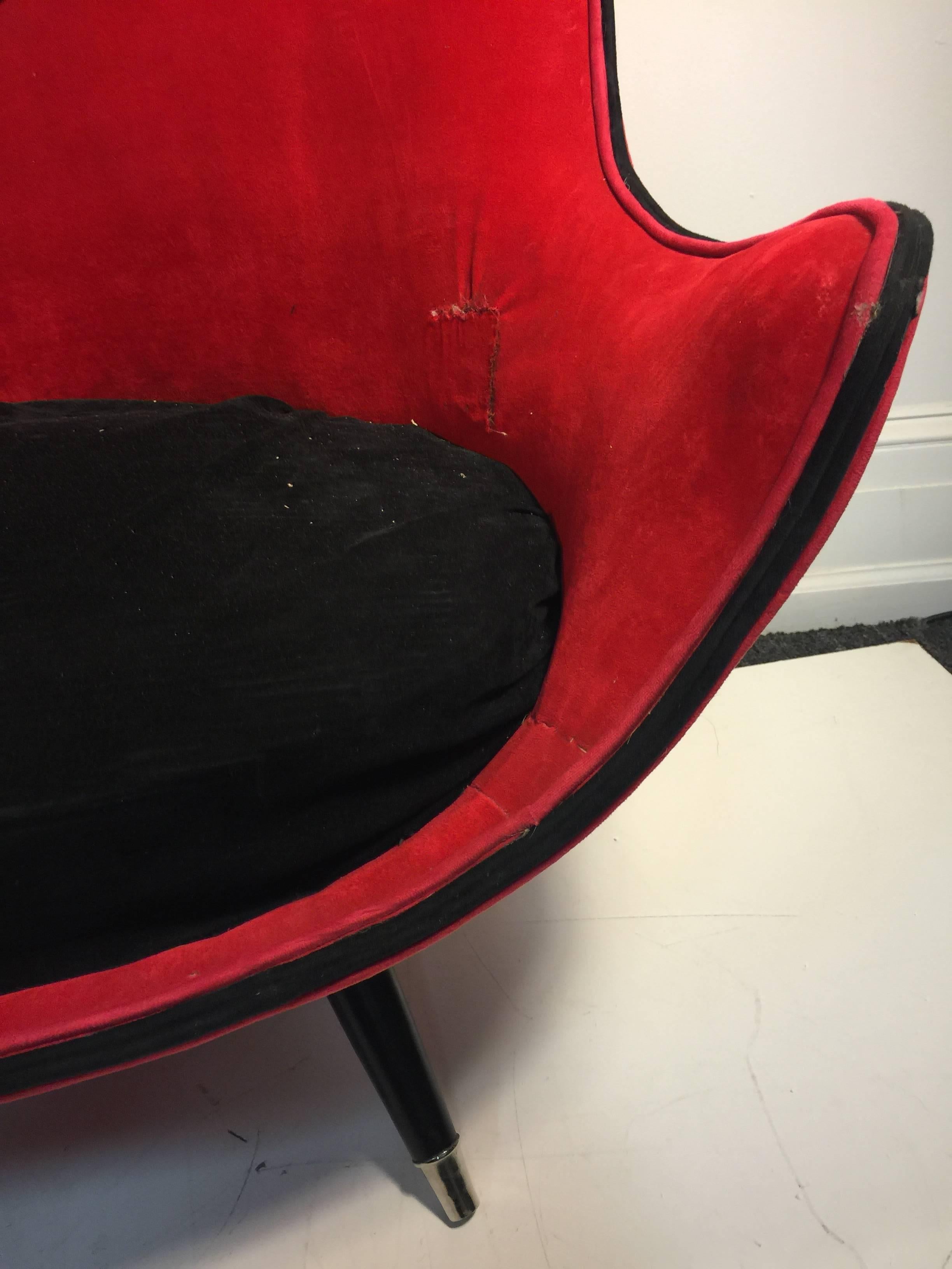 French Exceptional Modernist Red/Black Settee Attributed to Jean Royere For Sale