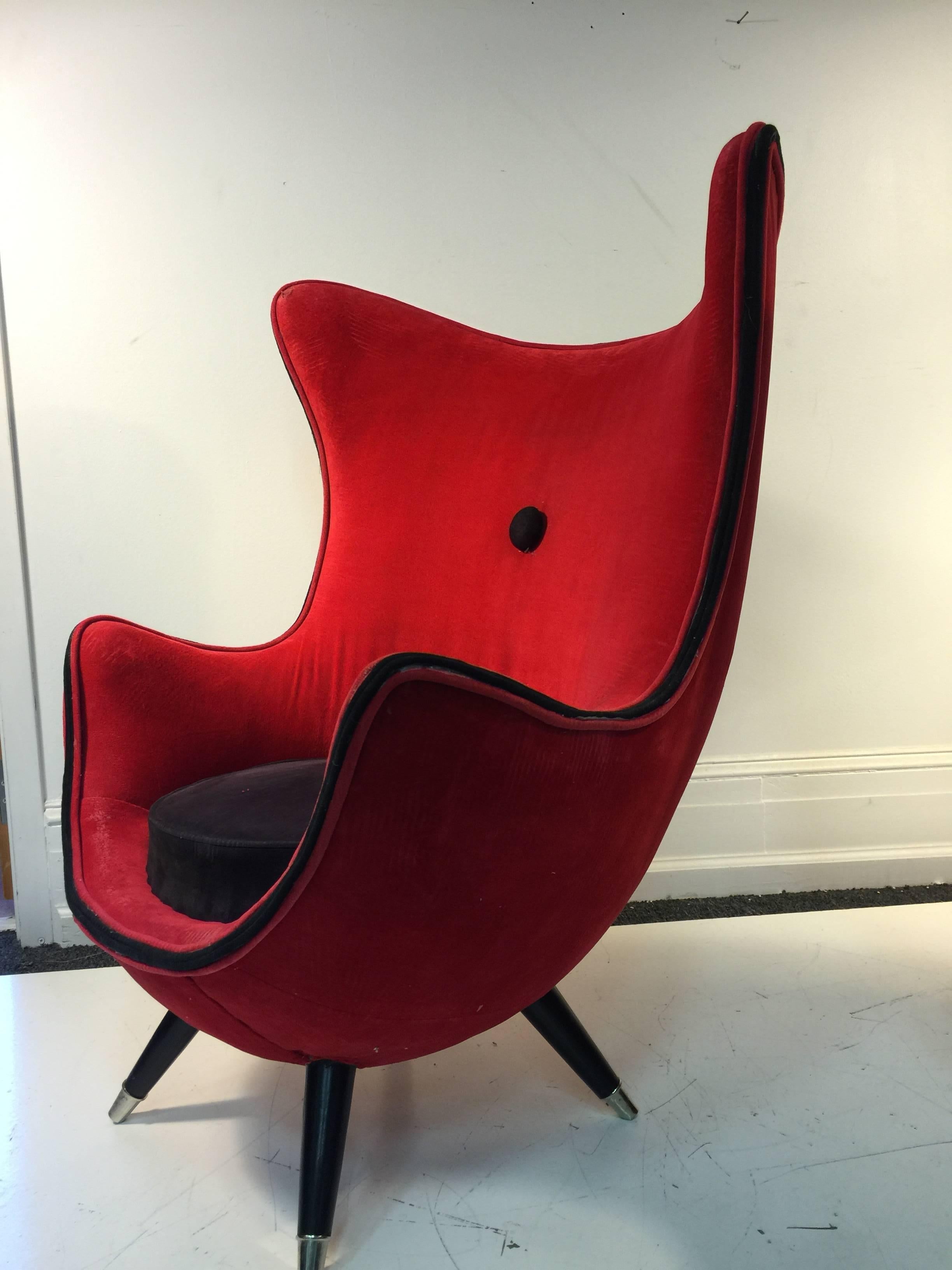  Exceptional Pair of Modernist Red/Black Lounge Chairs Atrributed to Jean Royere For Sale 1