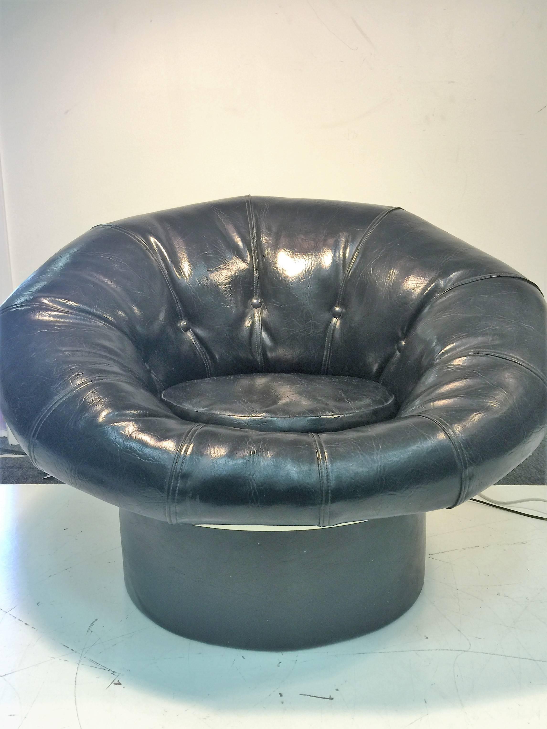 Late 20th Century Mod Glossy Black Leatherette and Fiberglass Pouf Chair in Style of Joe Colombo For Sale