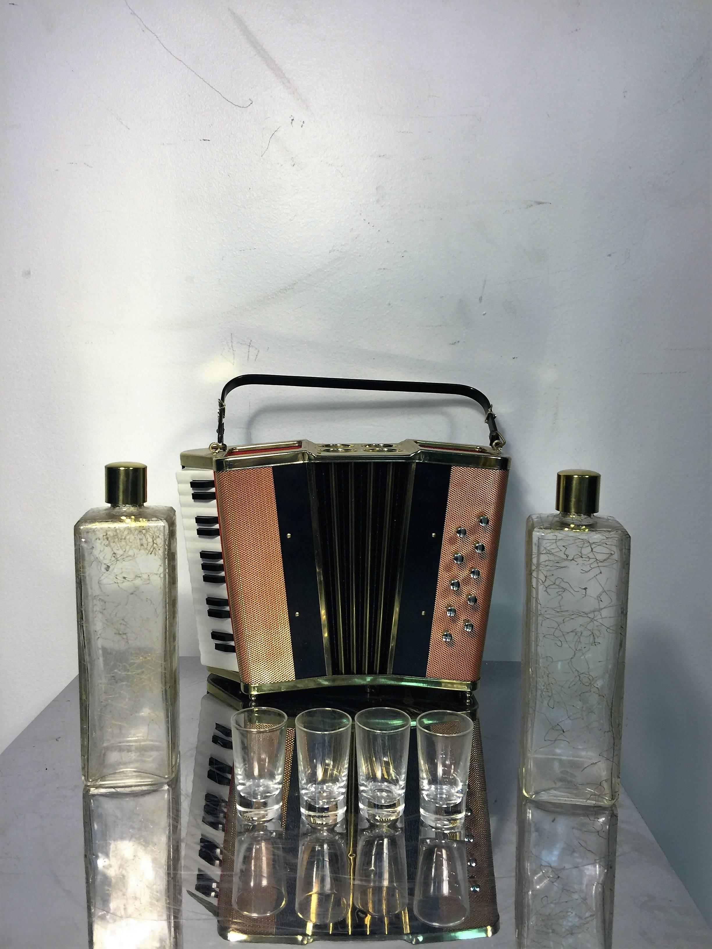 Fantastic Musical Accordian Portable Bar In Excellent Condition For Sale In Mount Penn, PA