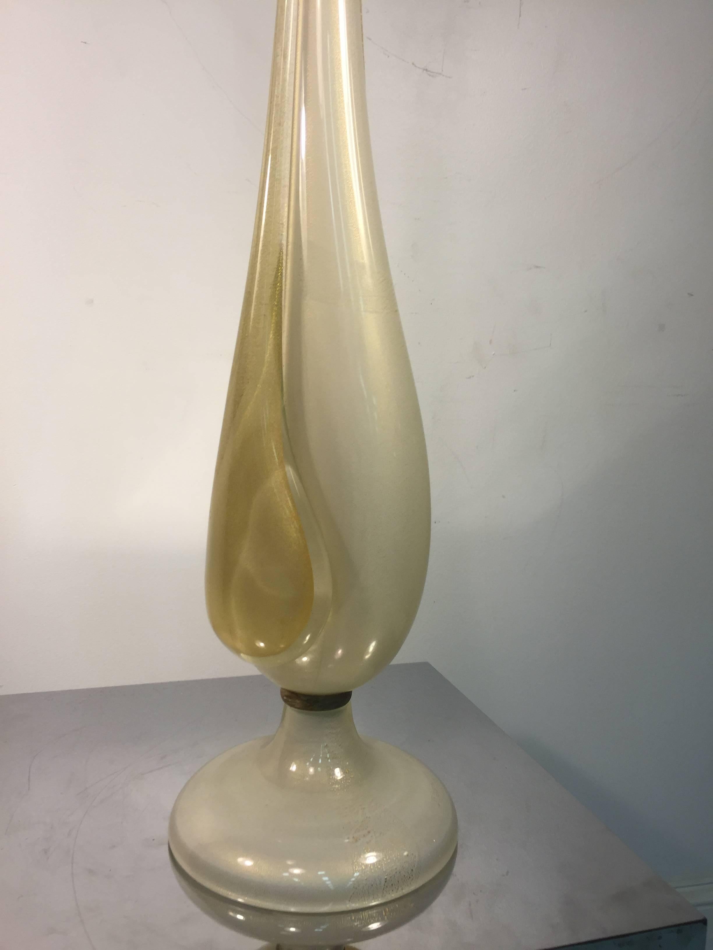 Fantastic Murano Glass Italian Table Lamp with Gold Flakes by Flavio Poli For Sale 2