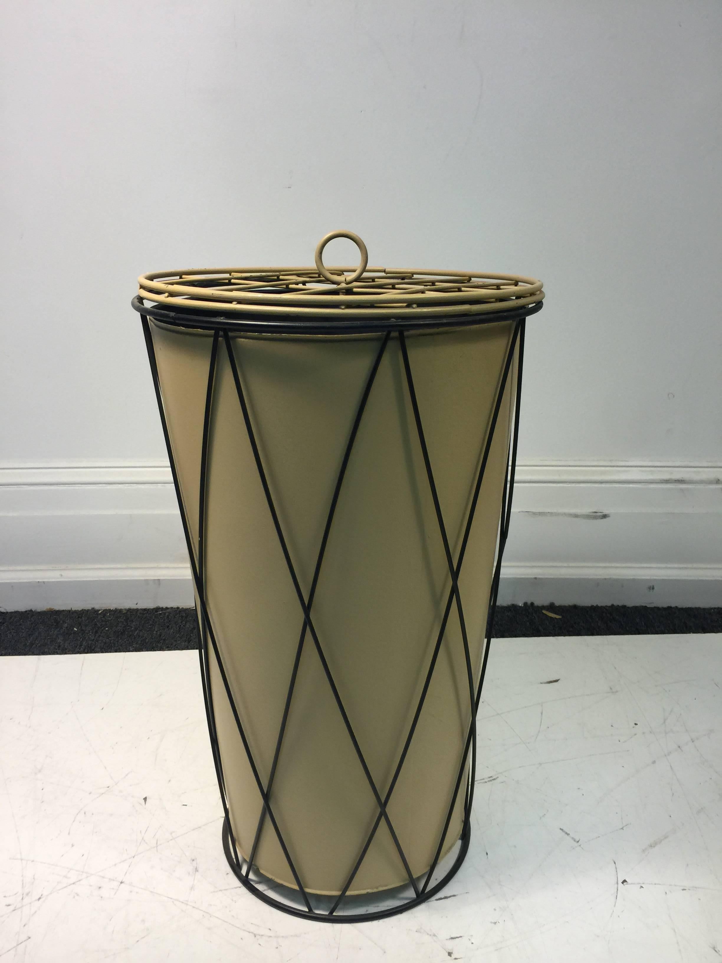 A wonderful vintage wire basket, trash can or umbrella stand with lid, circa 1970s.