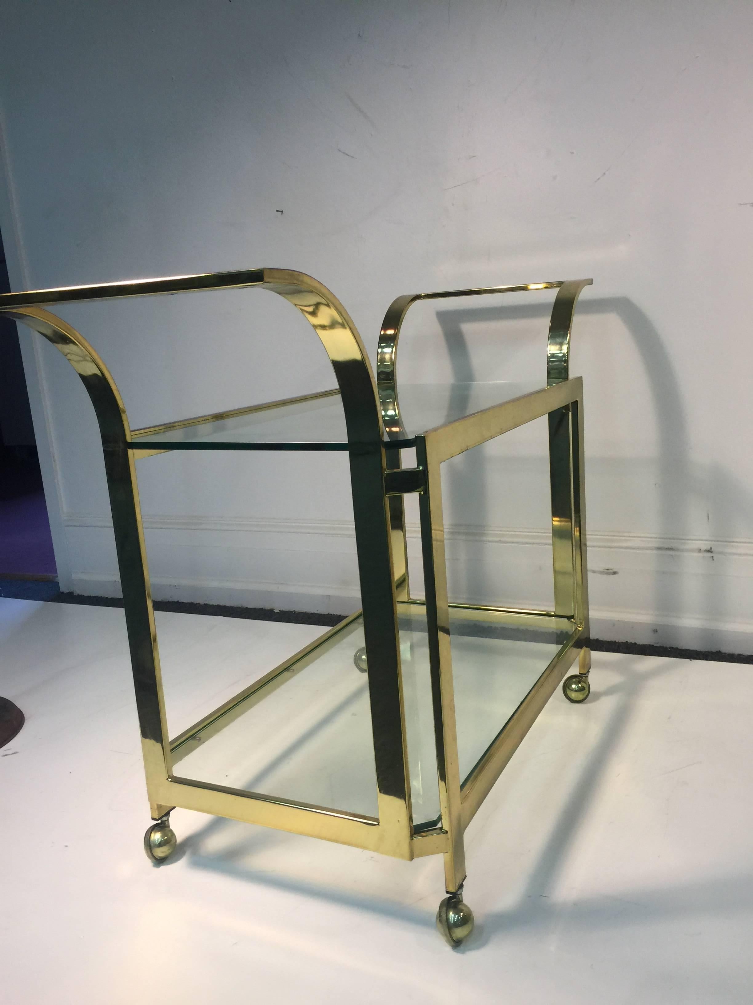 Beautifully Designed Brass Bar or Tea Cart by Milo Baughman For Sale 2