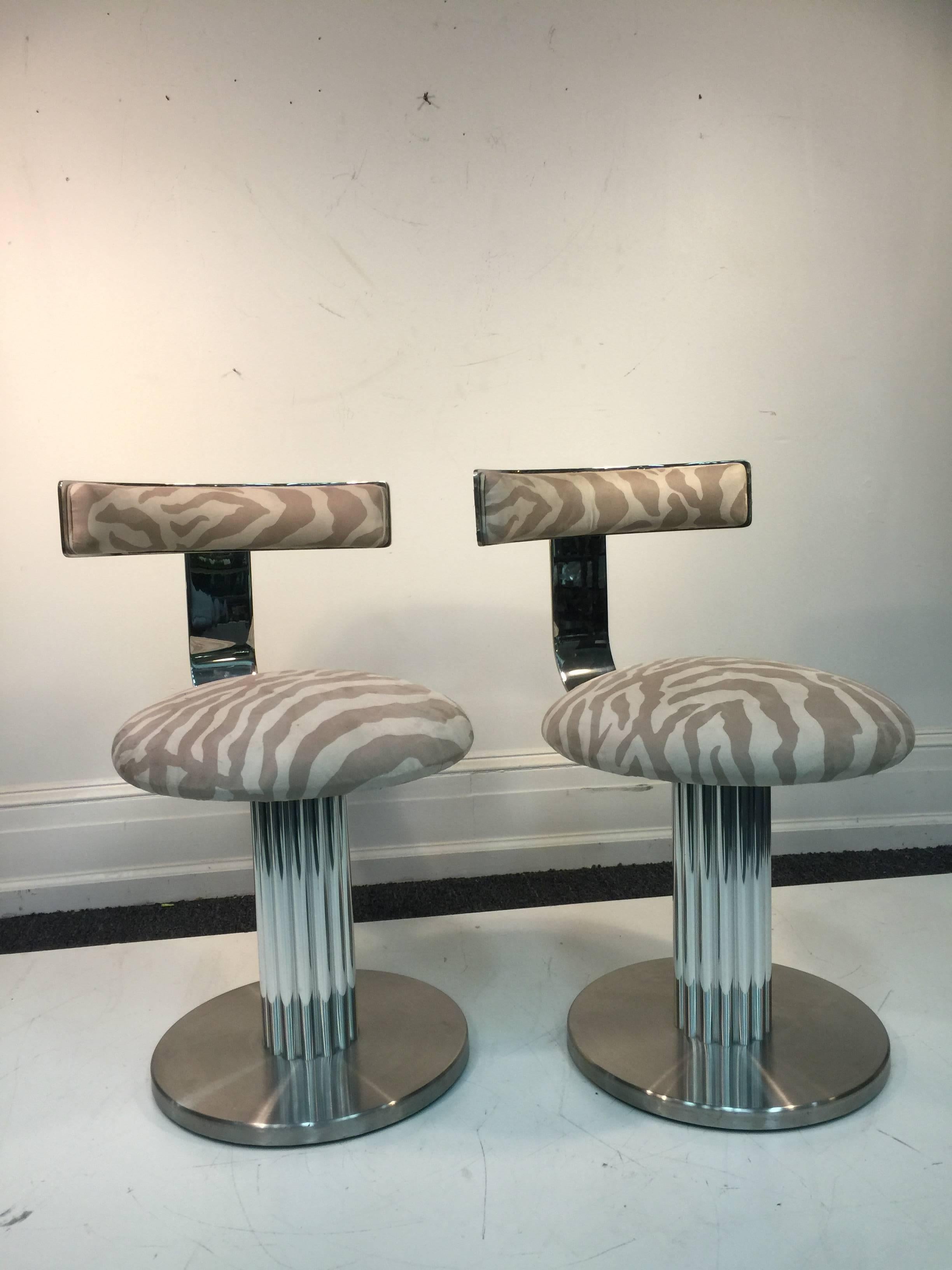 Rare and Exceptional Set of Four Chrome Bar Stools or Side Chairs by DIA In Good Condition For Sale In Mount Penn, PA