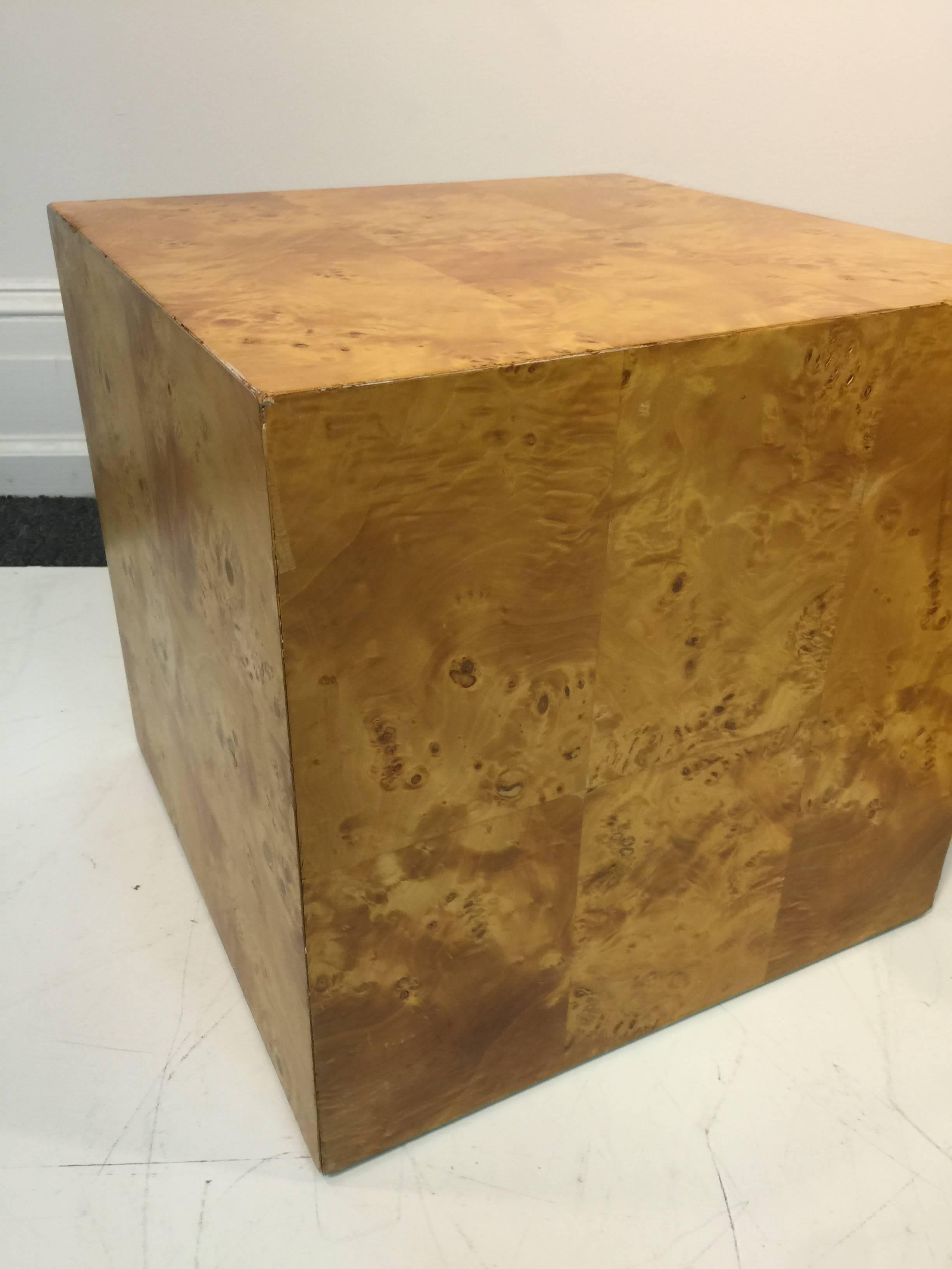 Pair of Marvelous Milo Baughman Burl Wood Cube-Shaped Side Tables 1