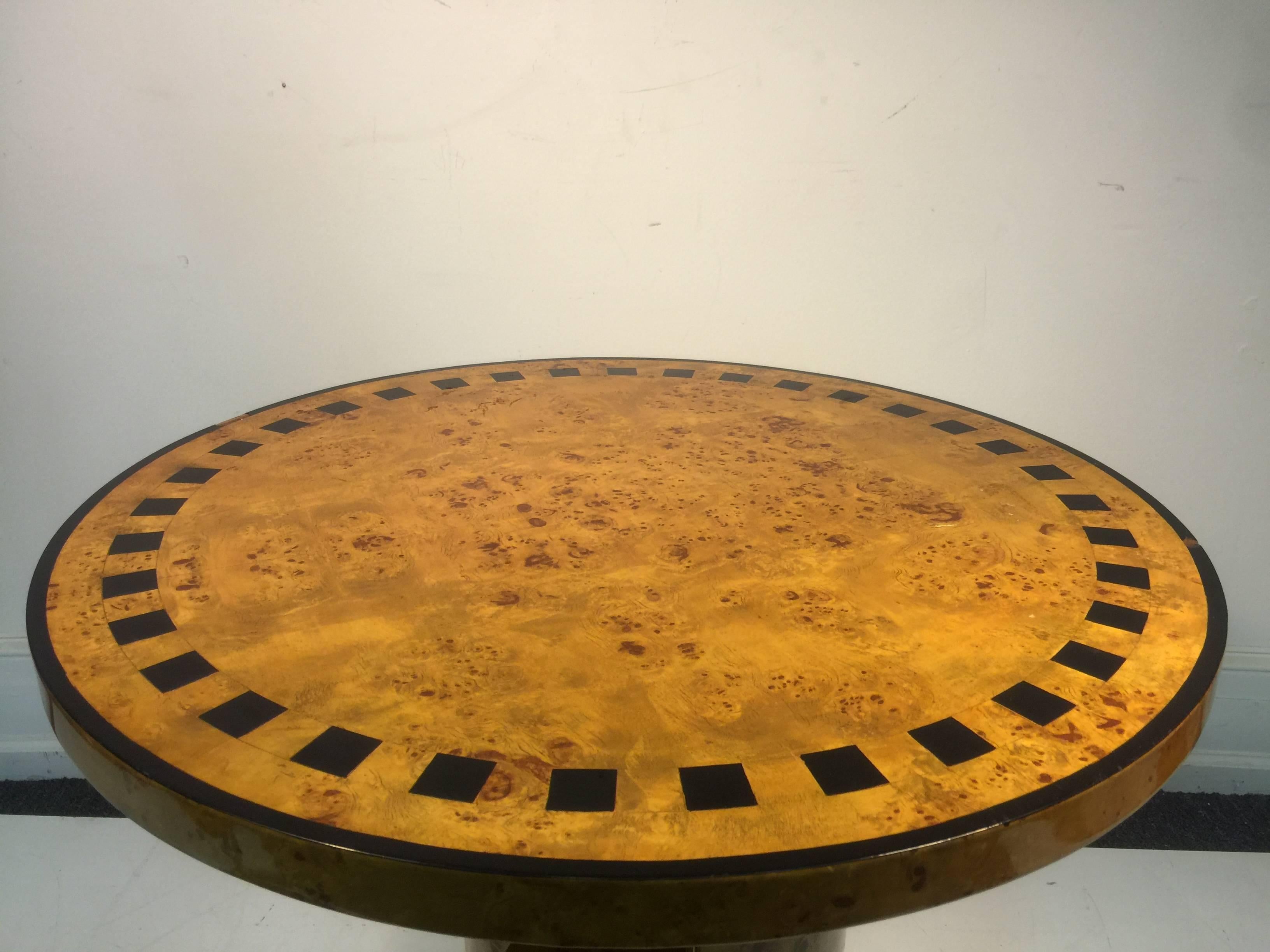 French Art Deco Inlaid Burl Wood Center Table or Pedestal with Great Detail For Sale 4