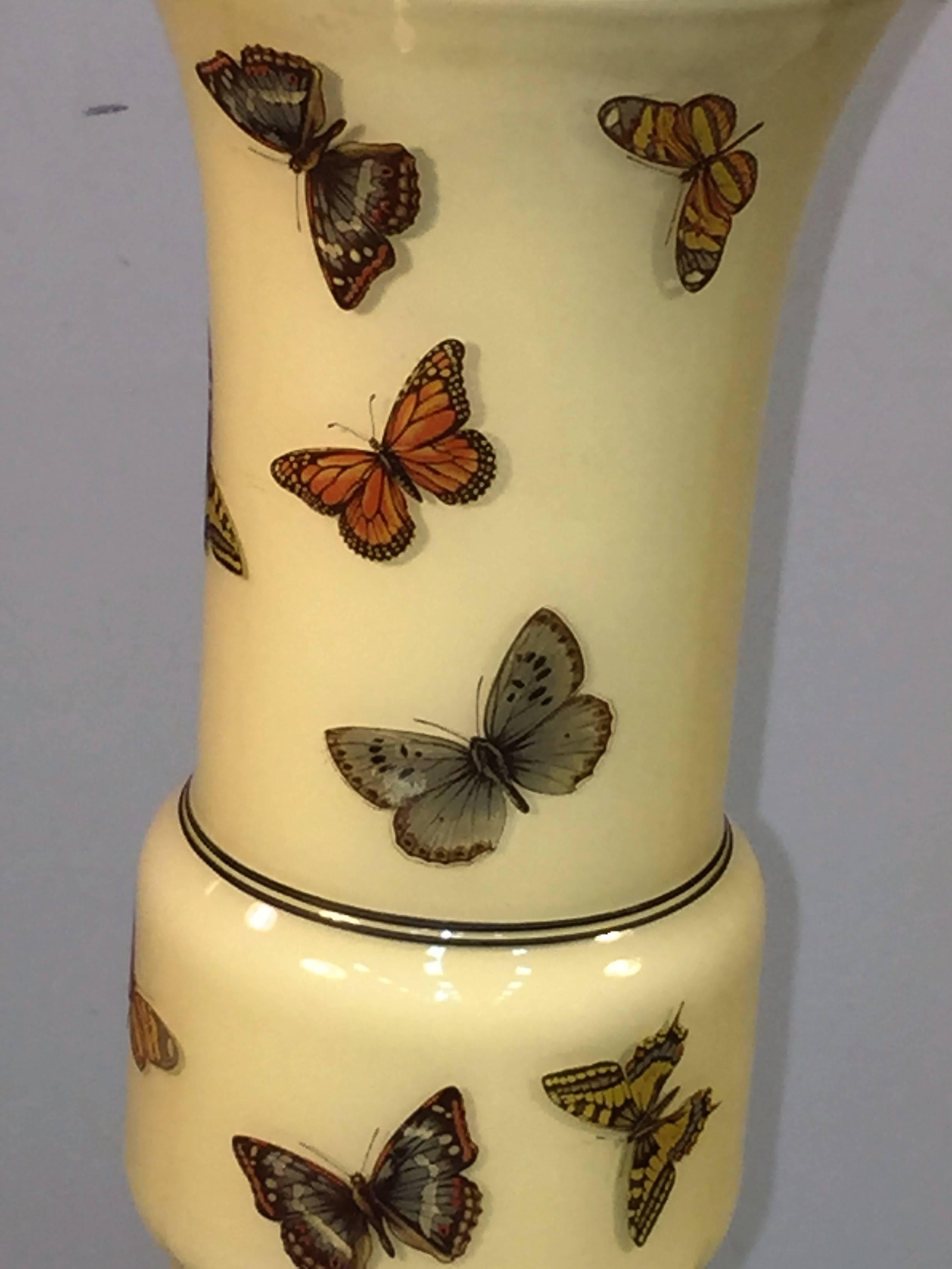 Mid-Century Modern Marvelous Pair of Fornasetti Style Enameled Glass Butterfly Lamps For Sale