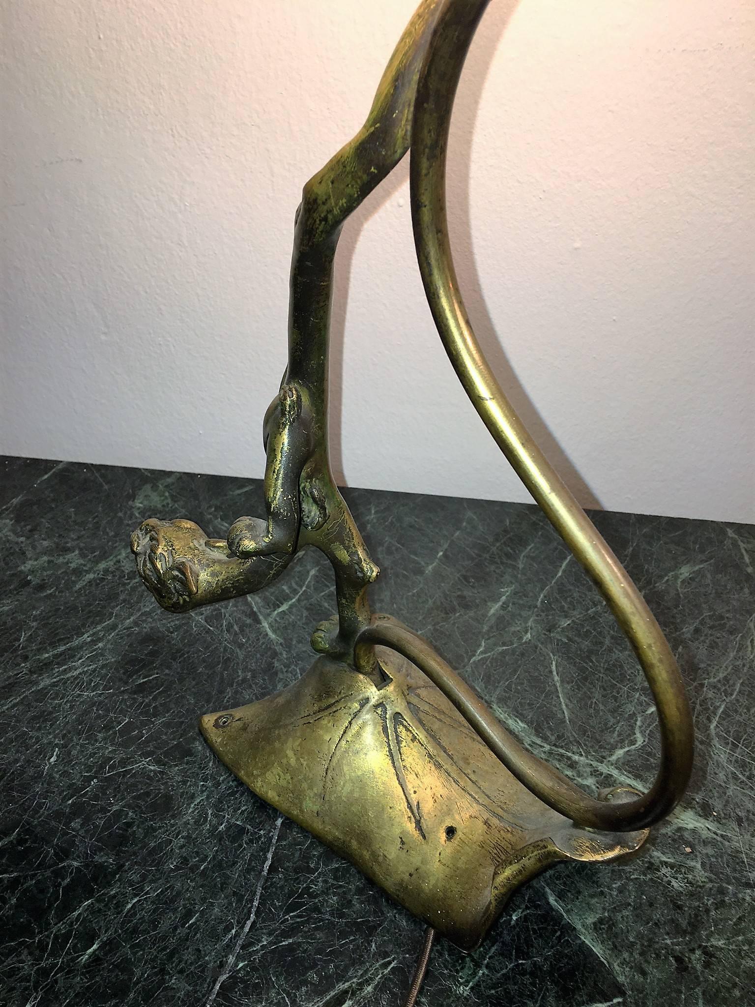 Mysterious Art Nouveau Bronze Dragonesque Panther Lamp with Nautilus Shell Shade For Sale 3