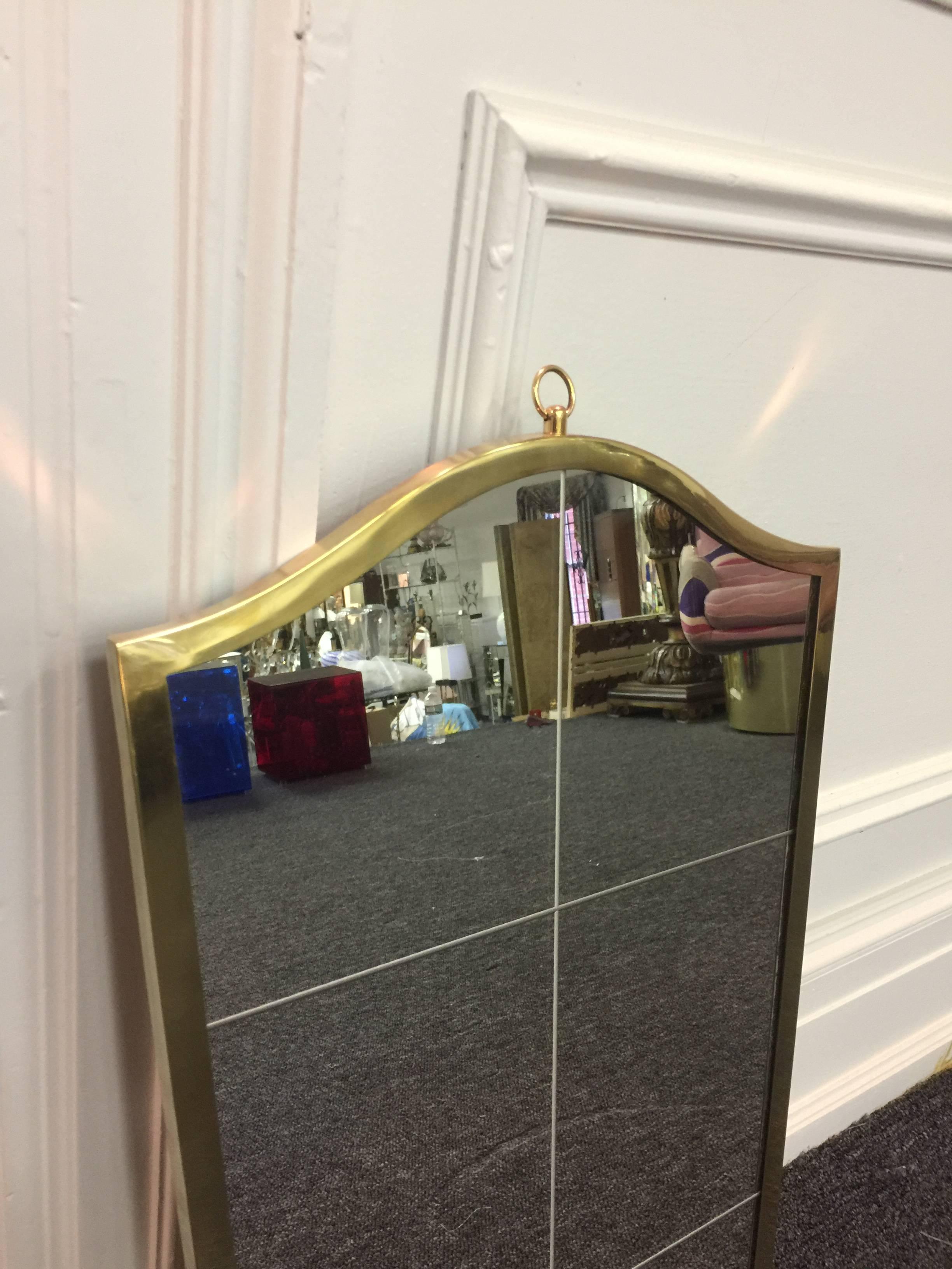 20th Century Exceptional Etched Wall Mirror with Brass Frame in the Style of Maison Baguès For Sale